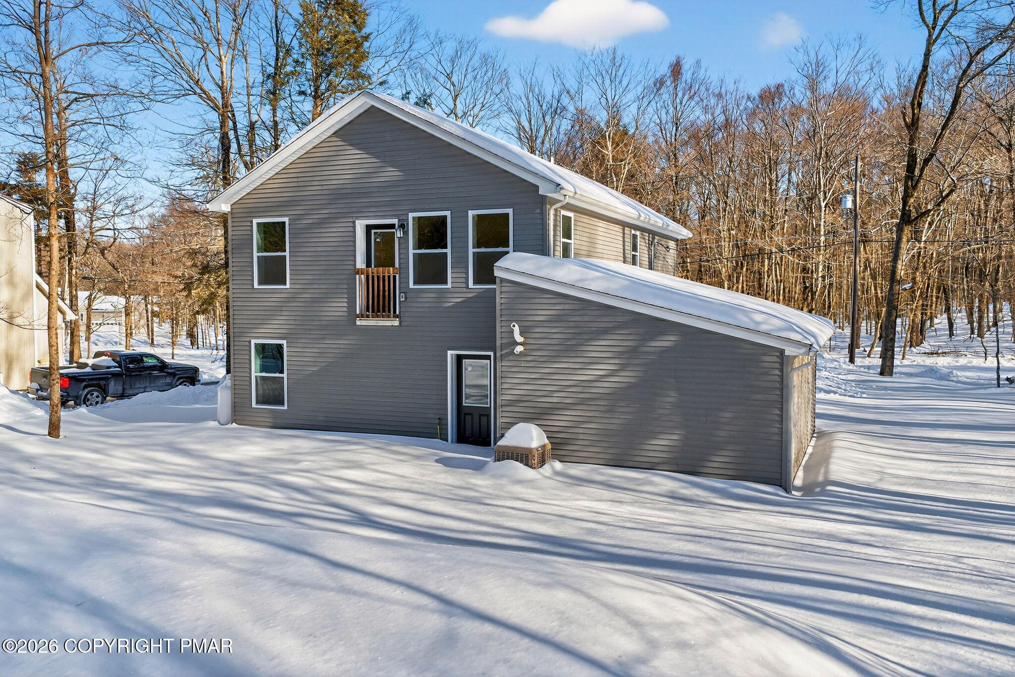 1073 West Side Drive Property Photo 12