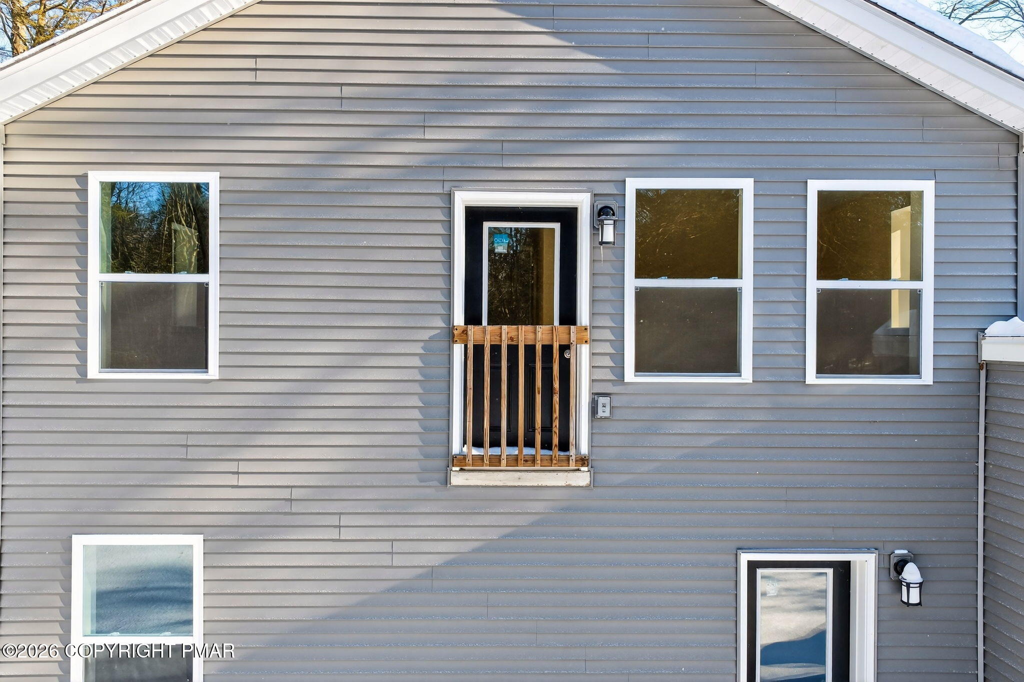 1073 West Side Drive Property Photo 15