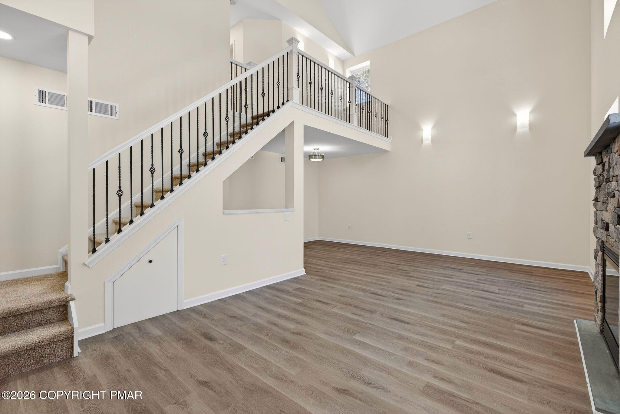 1073 West Side Drive Property Photo 26