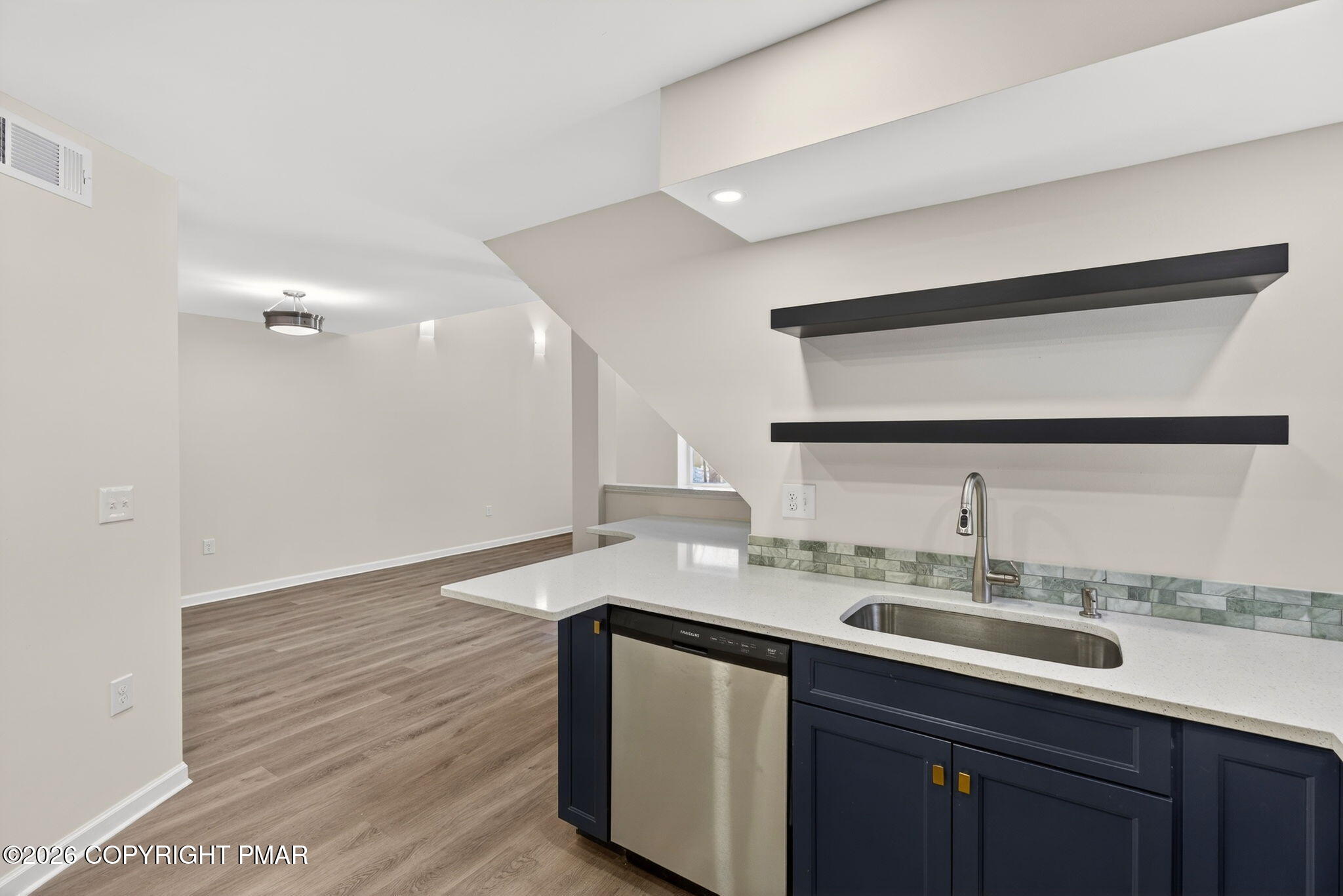1073 West Side Drive Property Photo 45