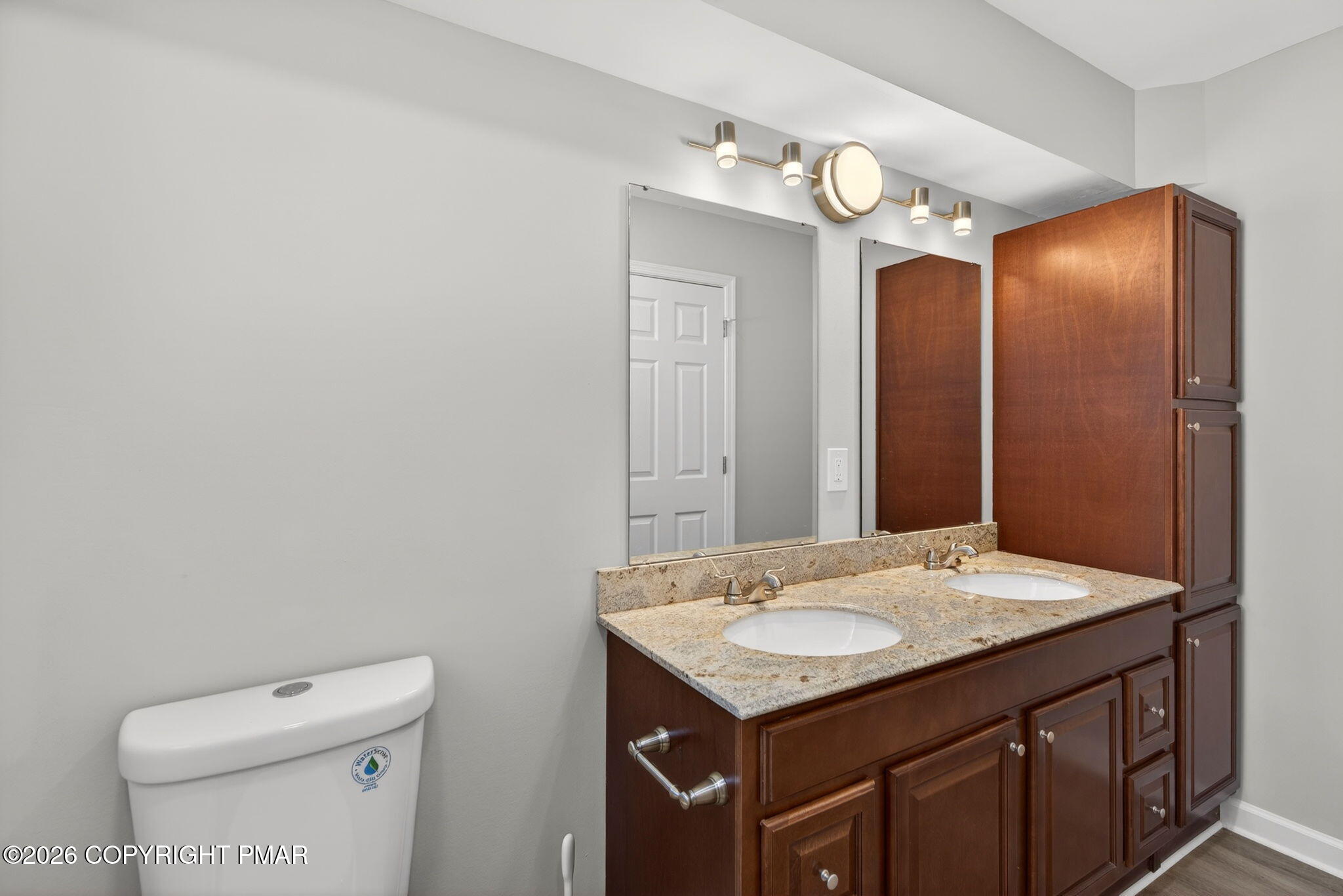 1073 West Side Drive Property Photo 54