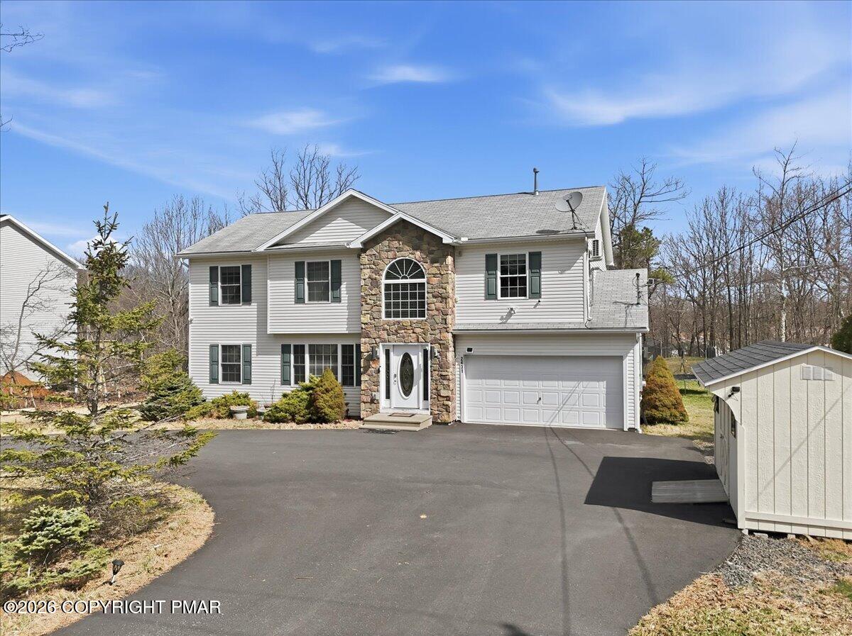 2431 Grey Birch Lane Property Photo 5