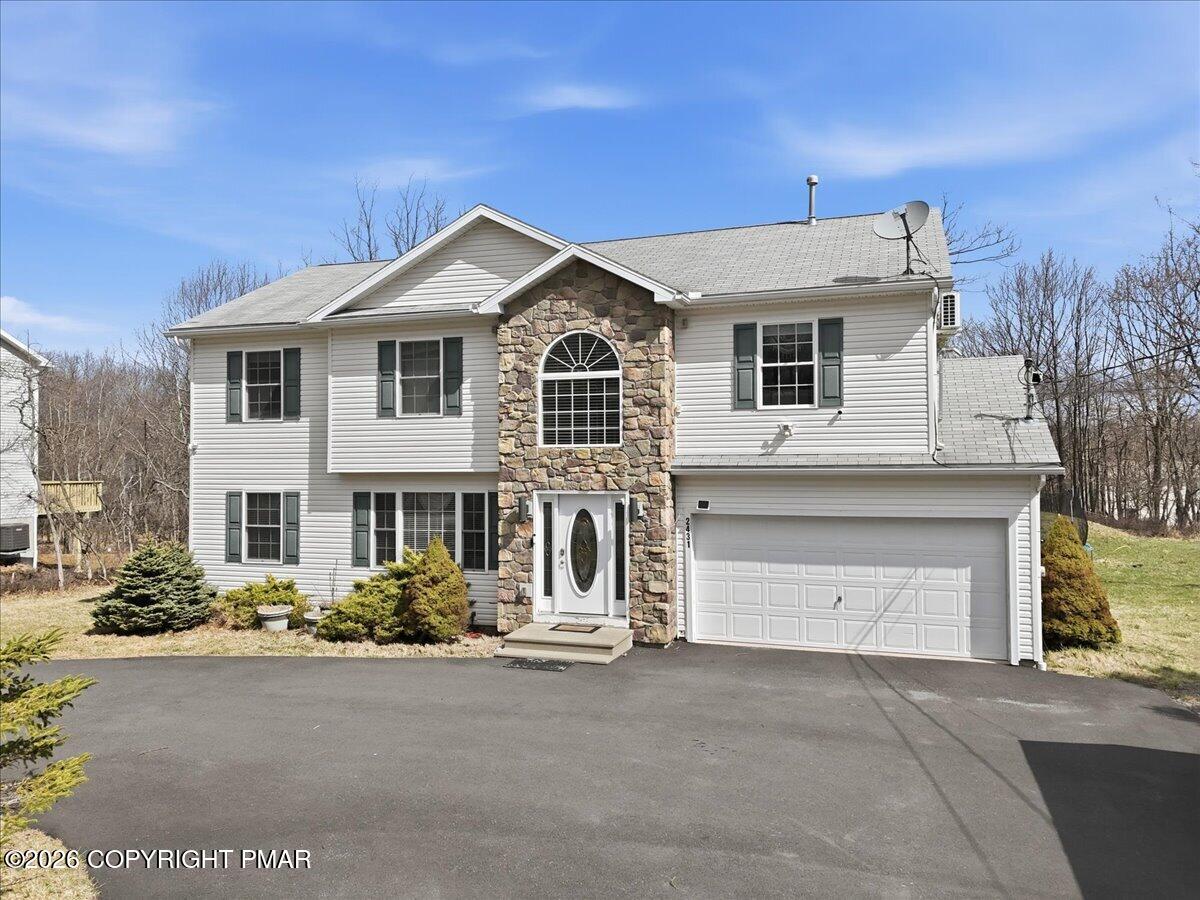 2431 Grey Birch Lane Property Photo 8