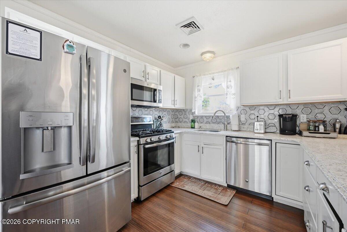 2431 Grey Birch Lane Property Photo 29