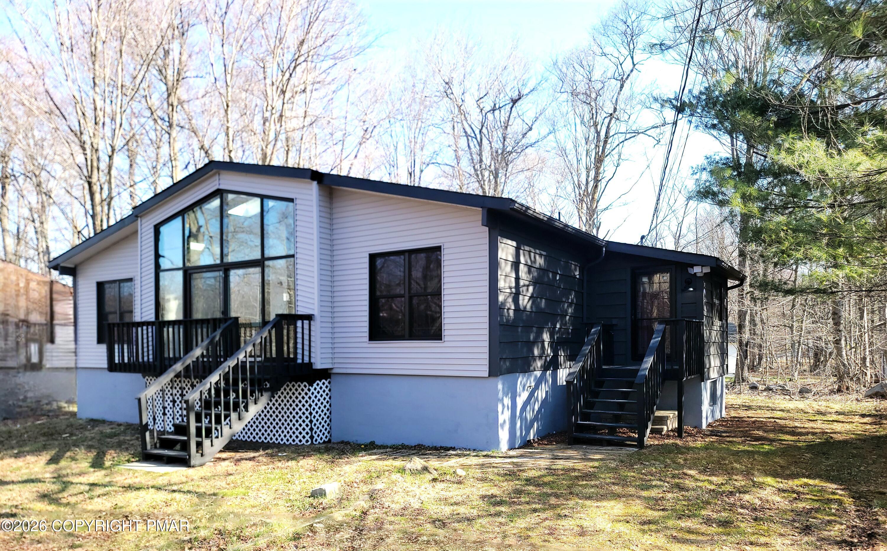 9069 IDLEWILD Drive Property Photo 1