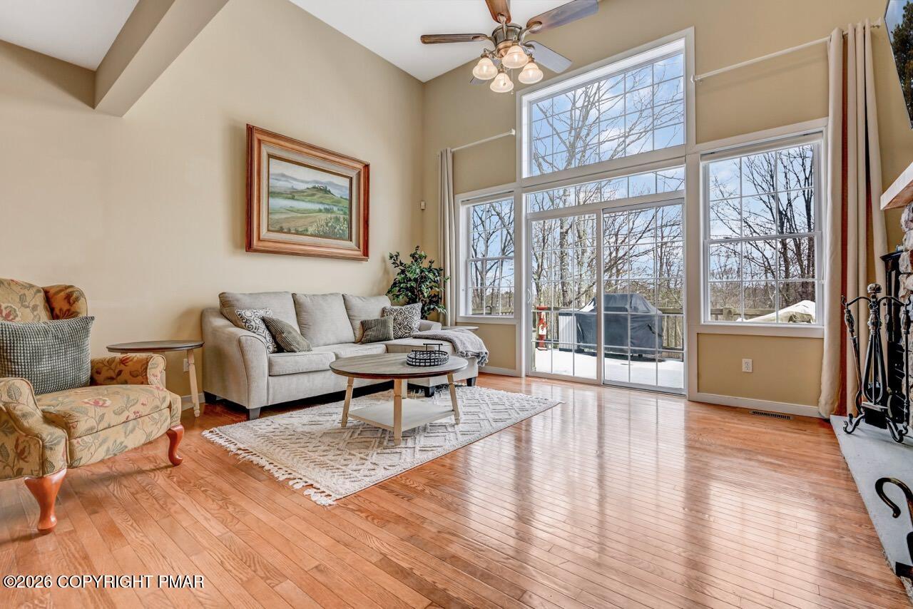 102 Pine Needle Lane Property Photo 6