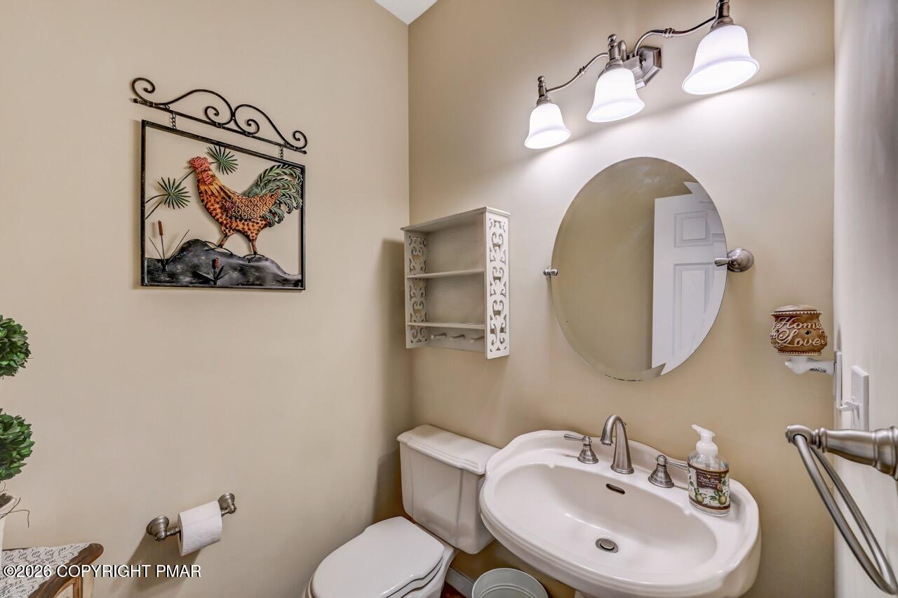 102 Pine Needle Lane Property Photo 12