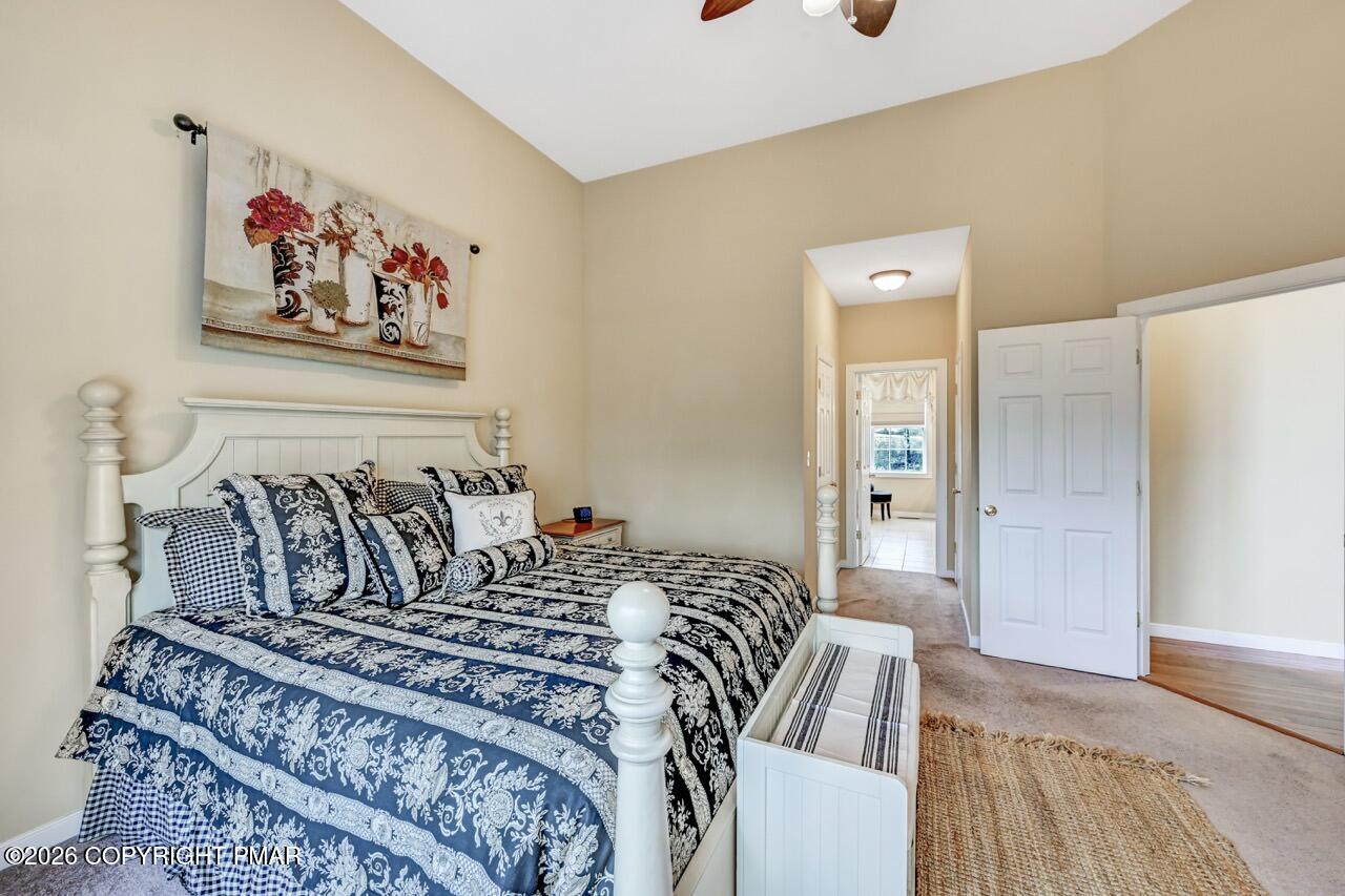 102 Pine Needle Lane Property Photo 15