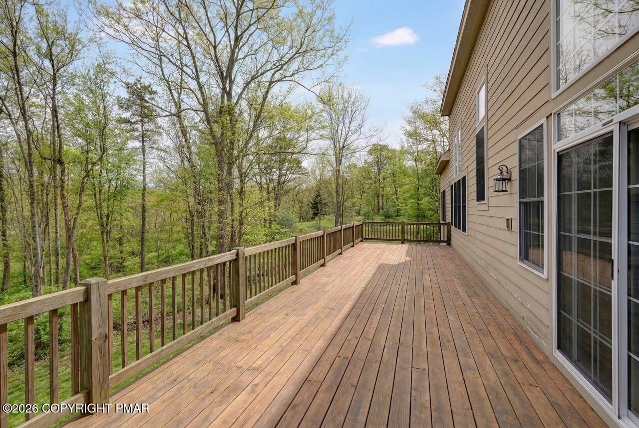 102 Pine Needle Lane Property Photo 27