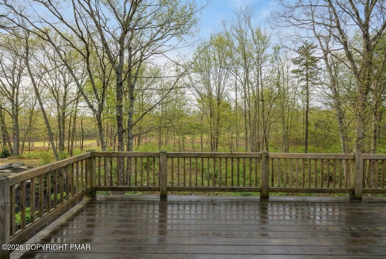 102 Pine Needle Lane Property Photo 28