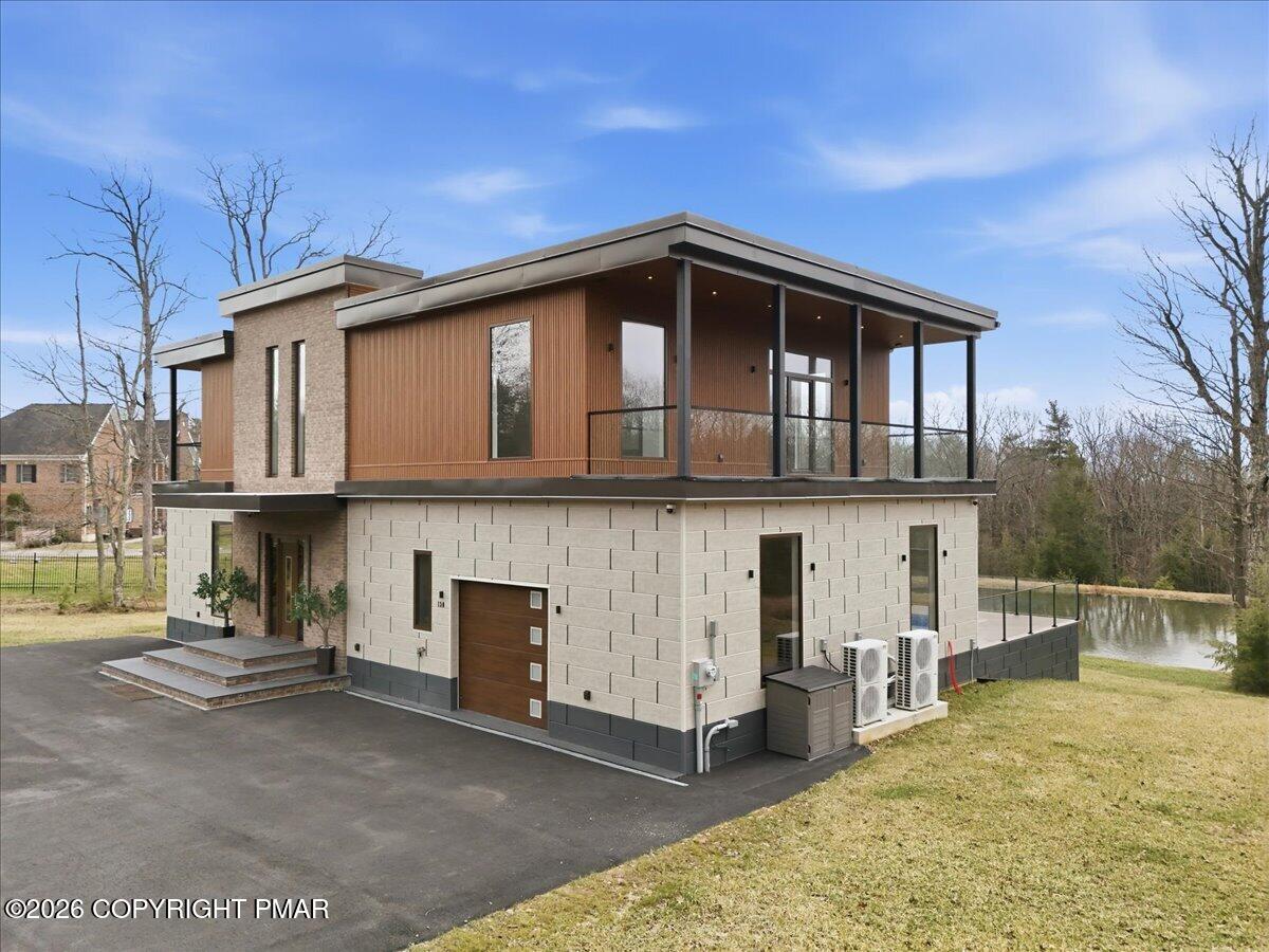 85 Laurelbrook Drive Property Photo 5
