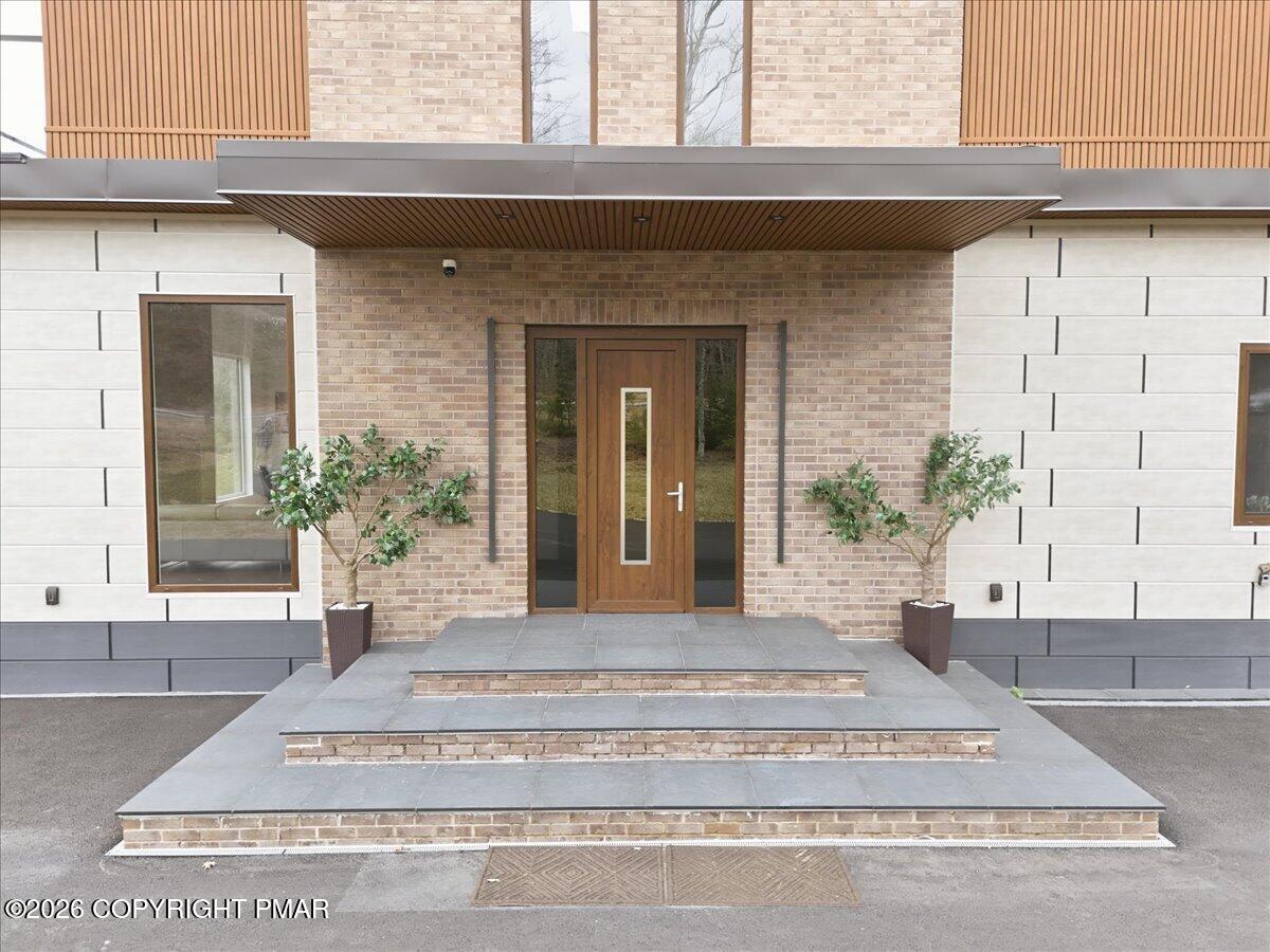 85 Laurelbrook Drive Property Photo 6