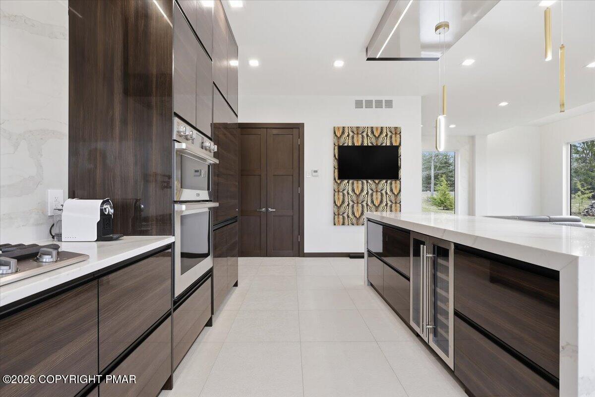 85 Laurelbrook Drive Property Photo 16