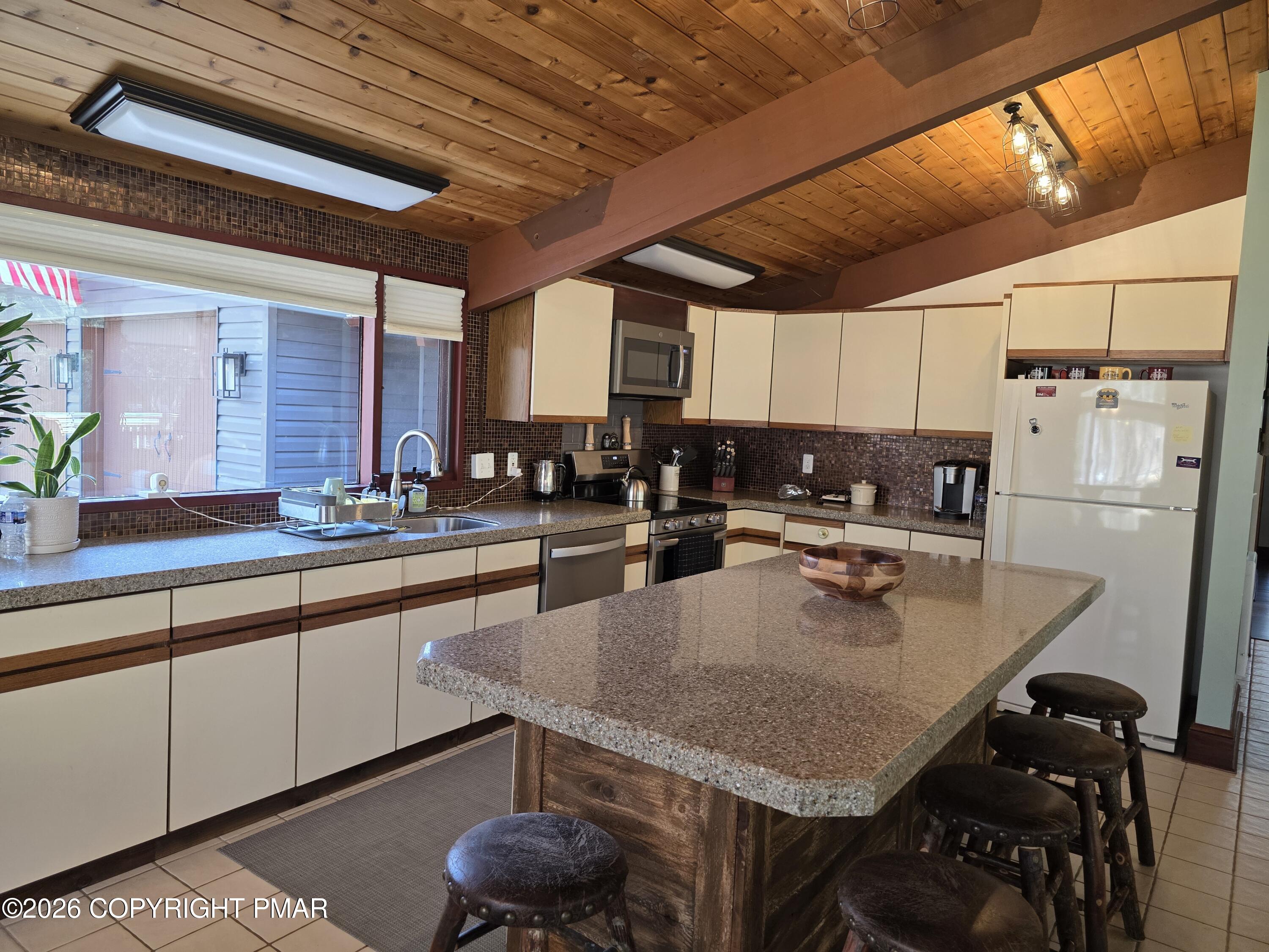 290 King Arthur Road Property Photo 18