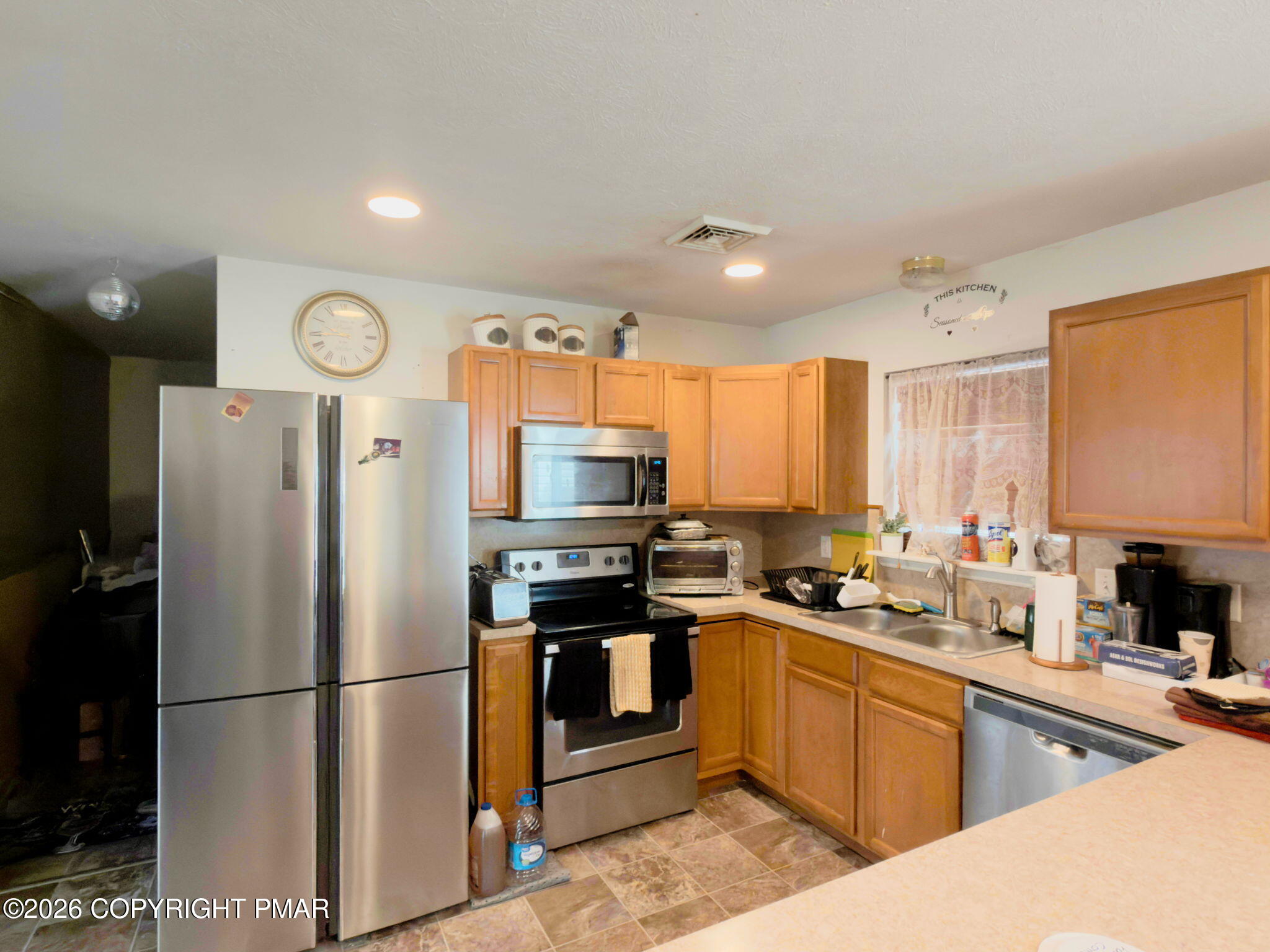 6017 Boardwalk Drive Property Photo 9
