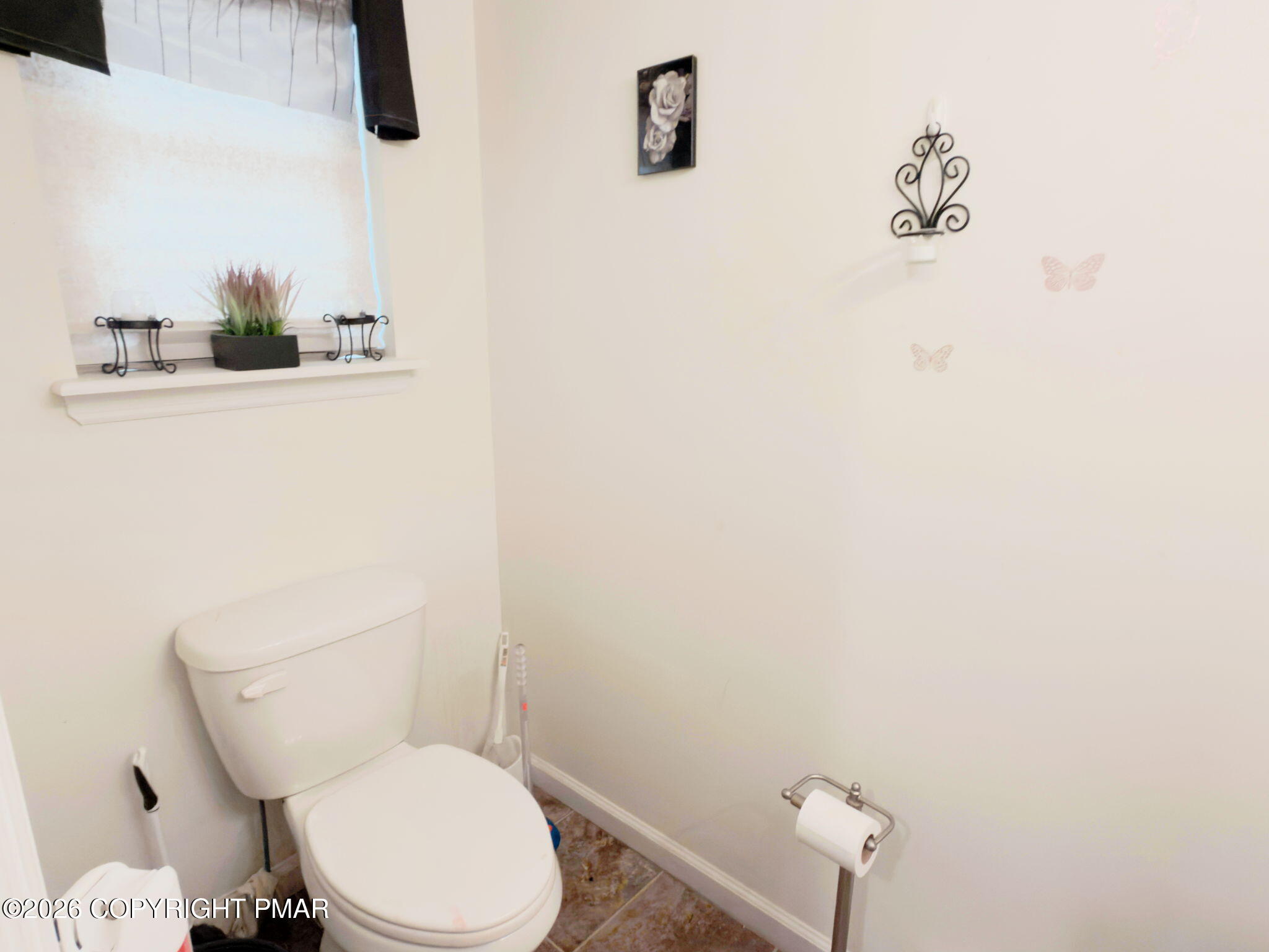 6017 Boardwalk Drive Property Photo 11