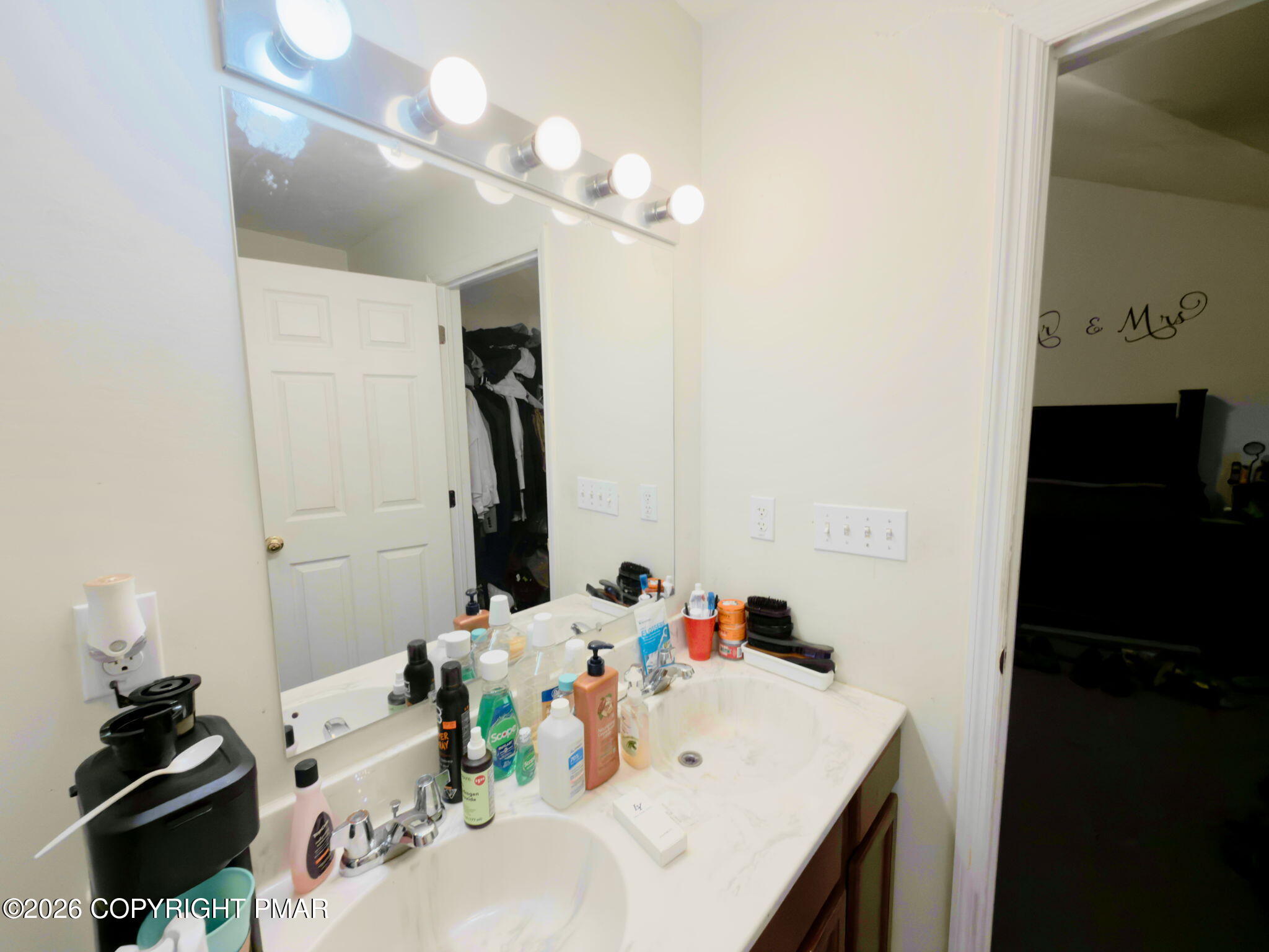 6017 Boardwalk Drive Property Photo 14