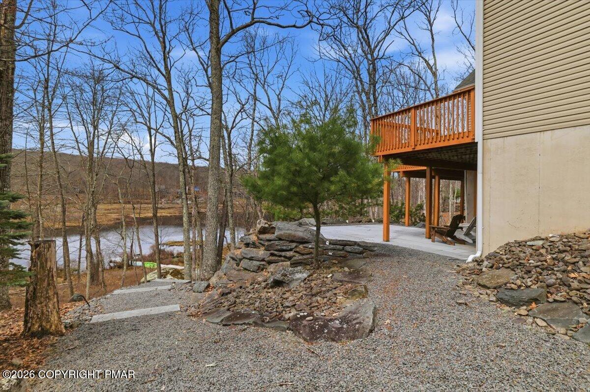 290 W Lakeview Road Property Photo 3