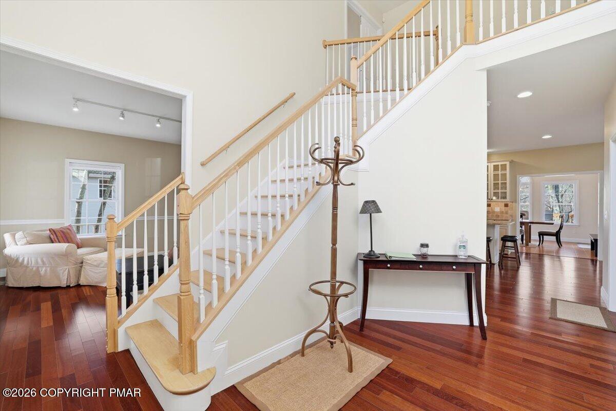 290 W Lakeview Road Property Photo 7