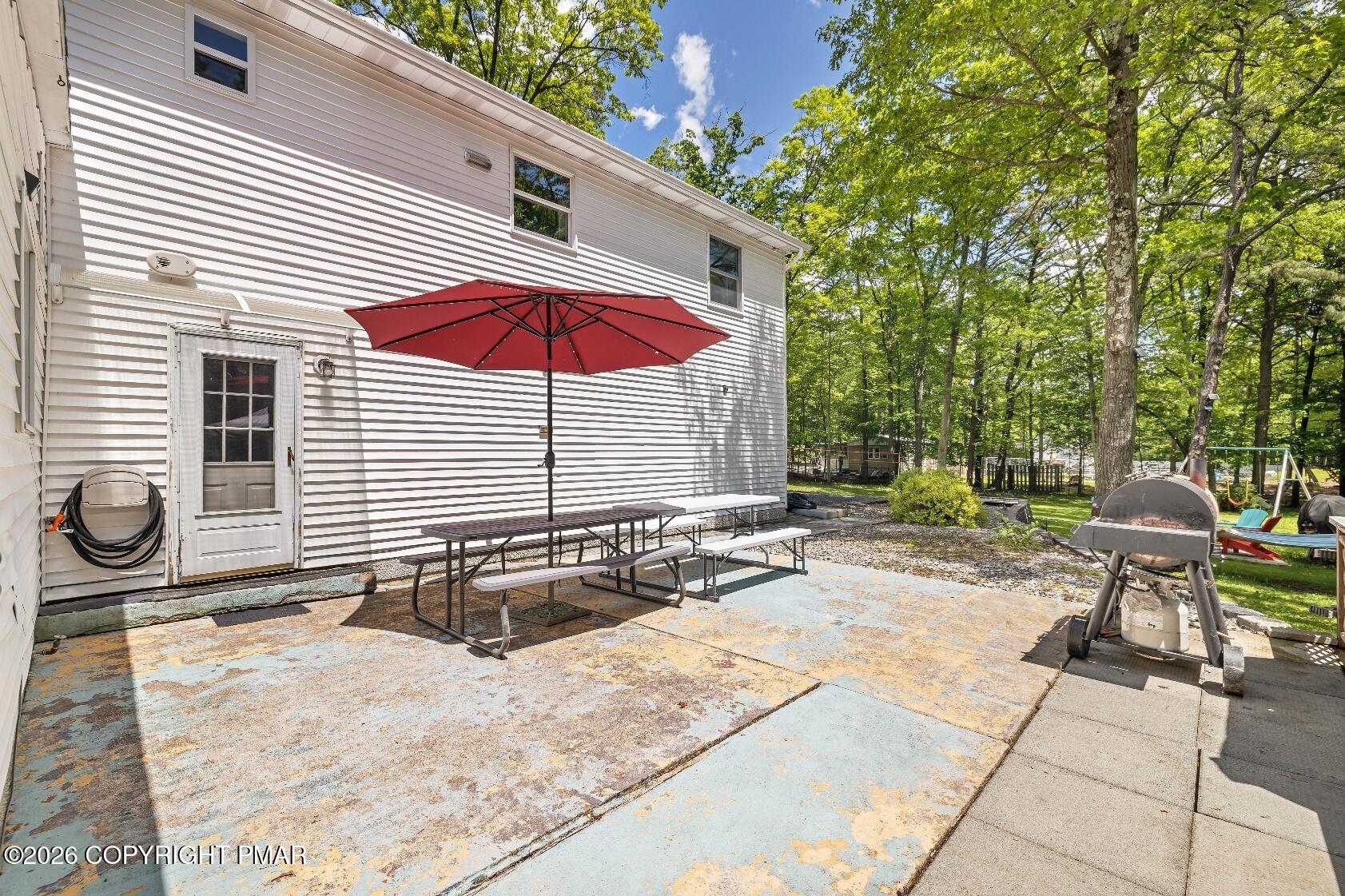 1106 Lakeside Drive Property Photo 8