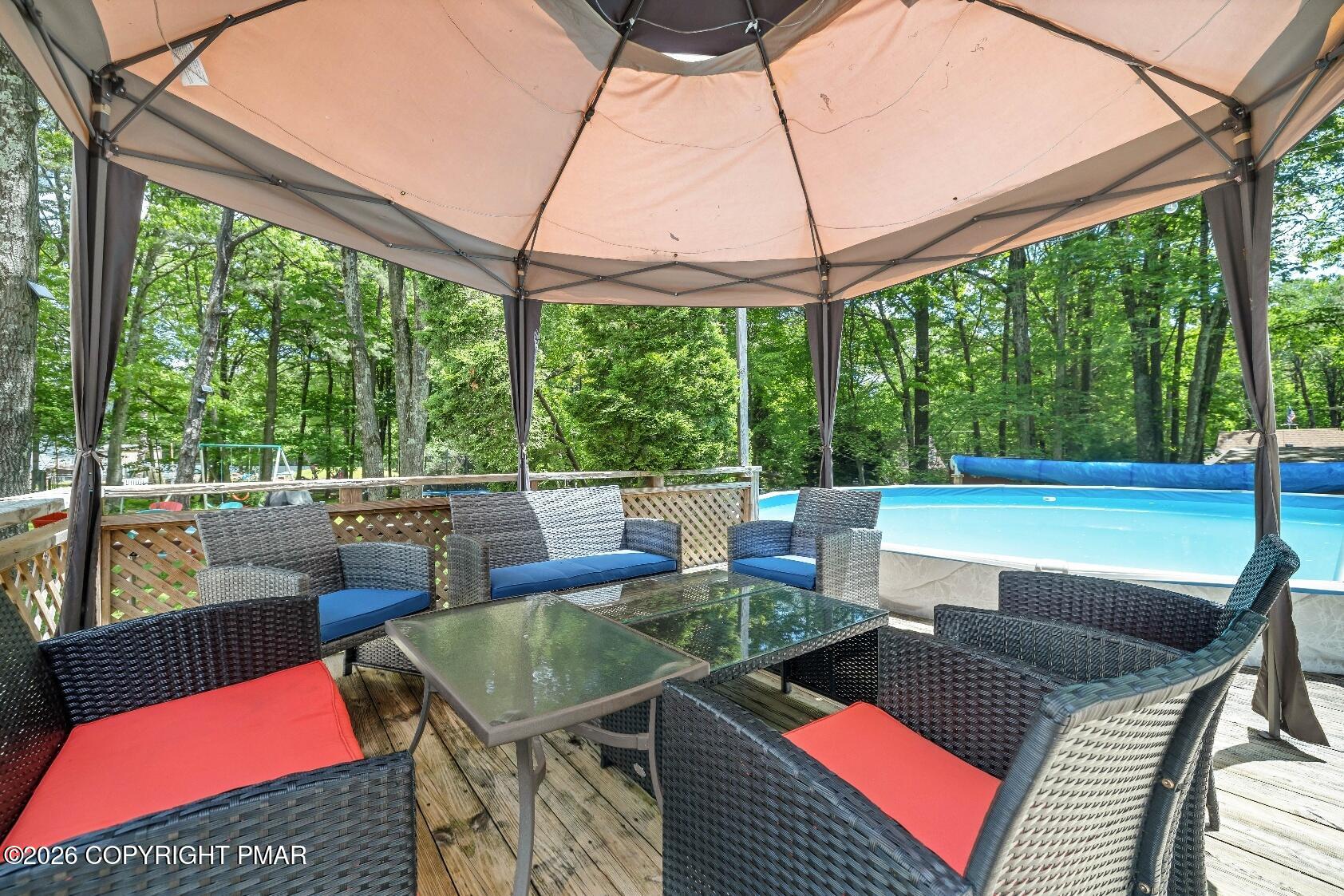 1106 Lakeside Drive Property Photo 10