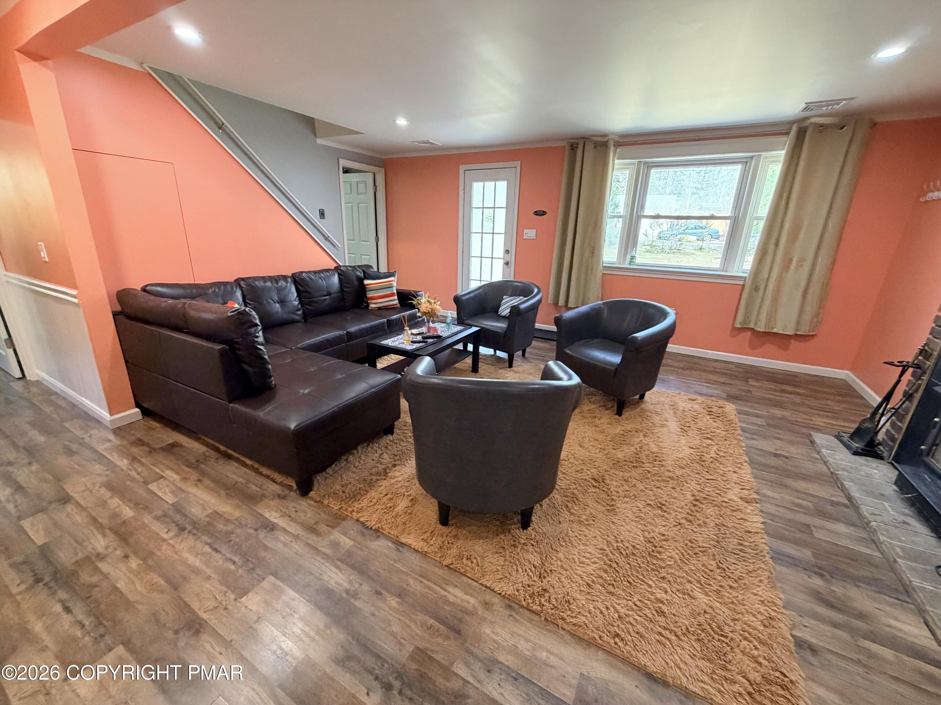 1106 Lakeside Drive Property Photo 29