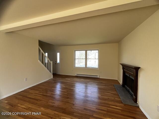 1281 Winding Way Property Photo 4