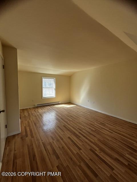 1281 Winding Way Property Photo 5