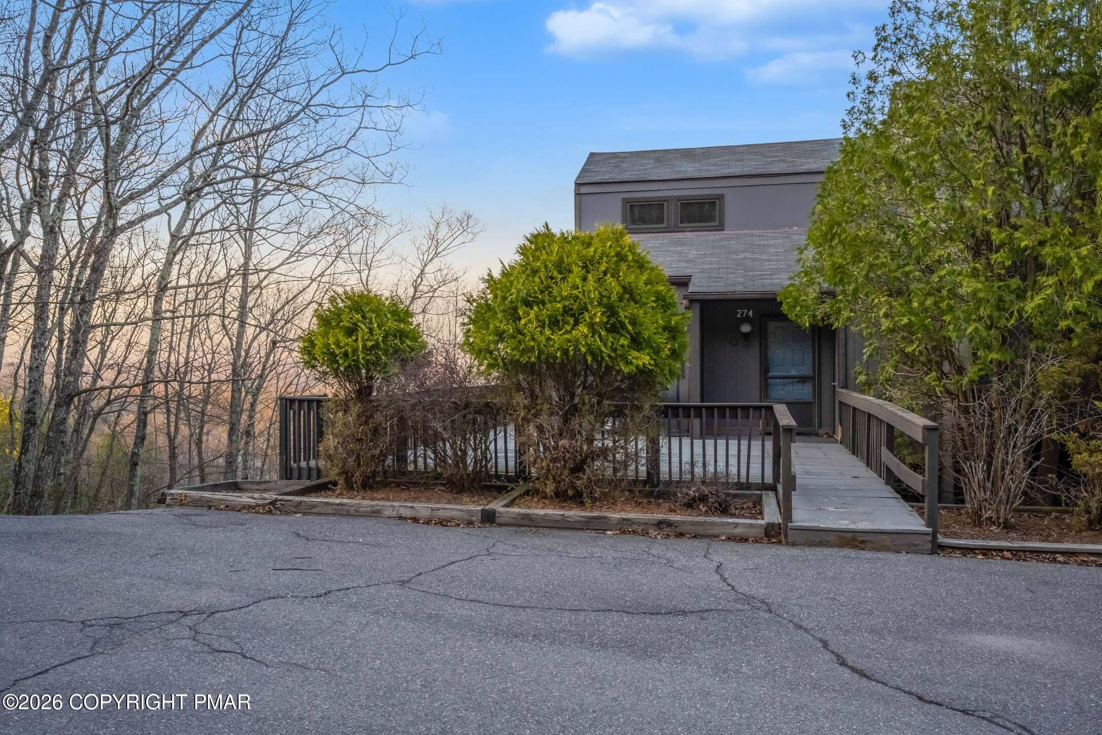 274 Big Pocono Pass Property Photo 1