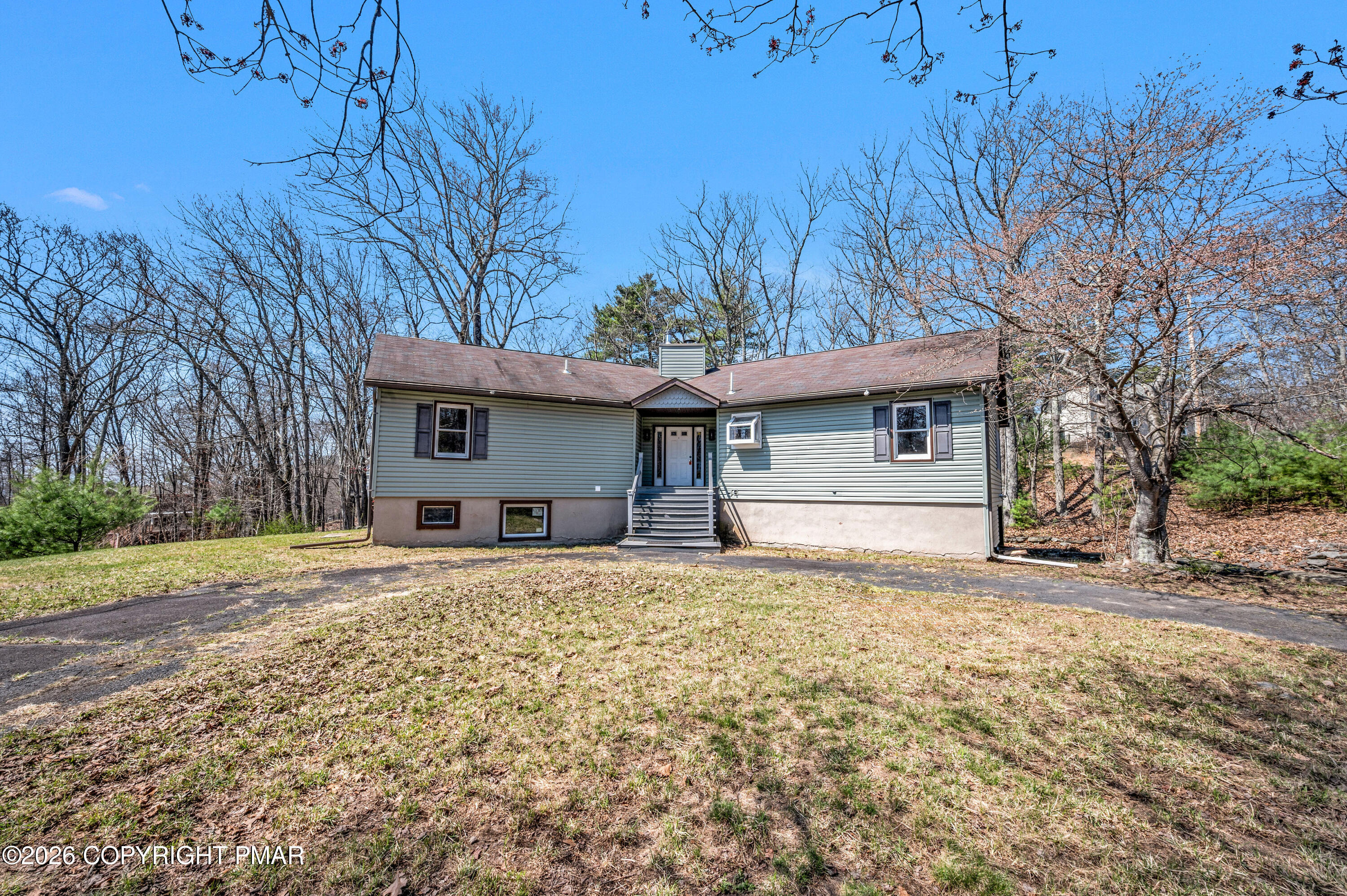 1093 Lancaster Drive Property Photo 1