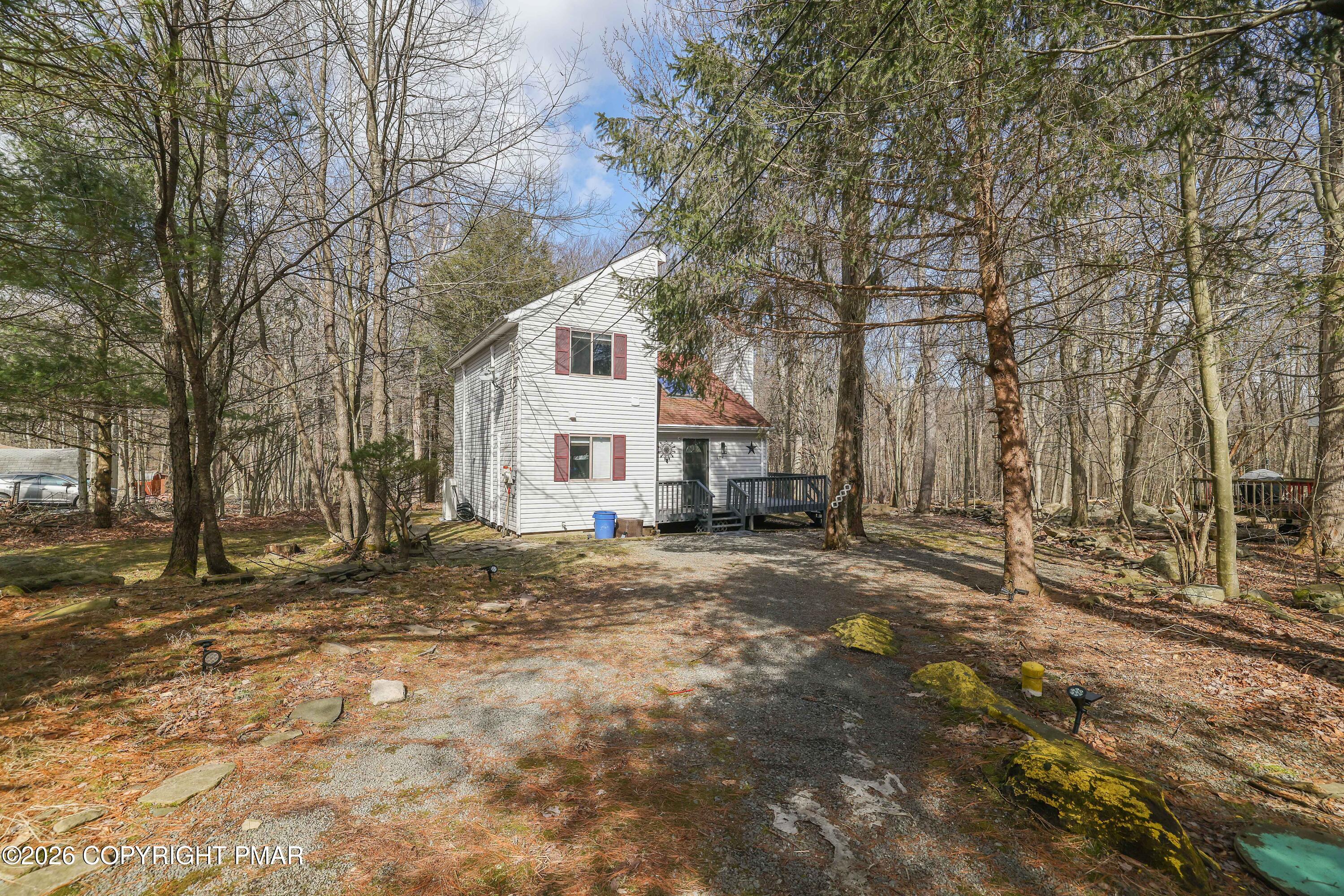2711 Starlight Terrace Property Photo 3