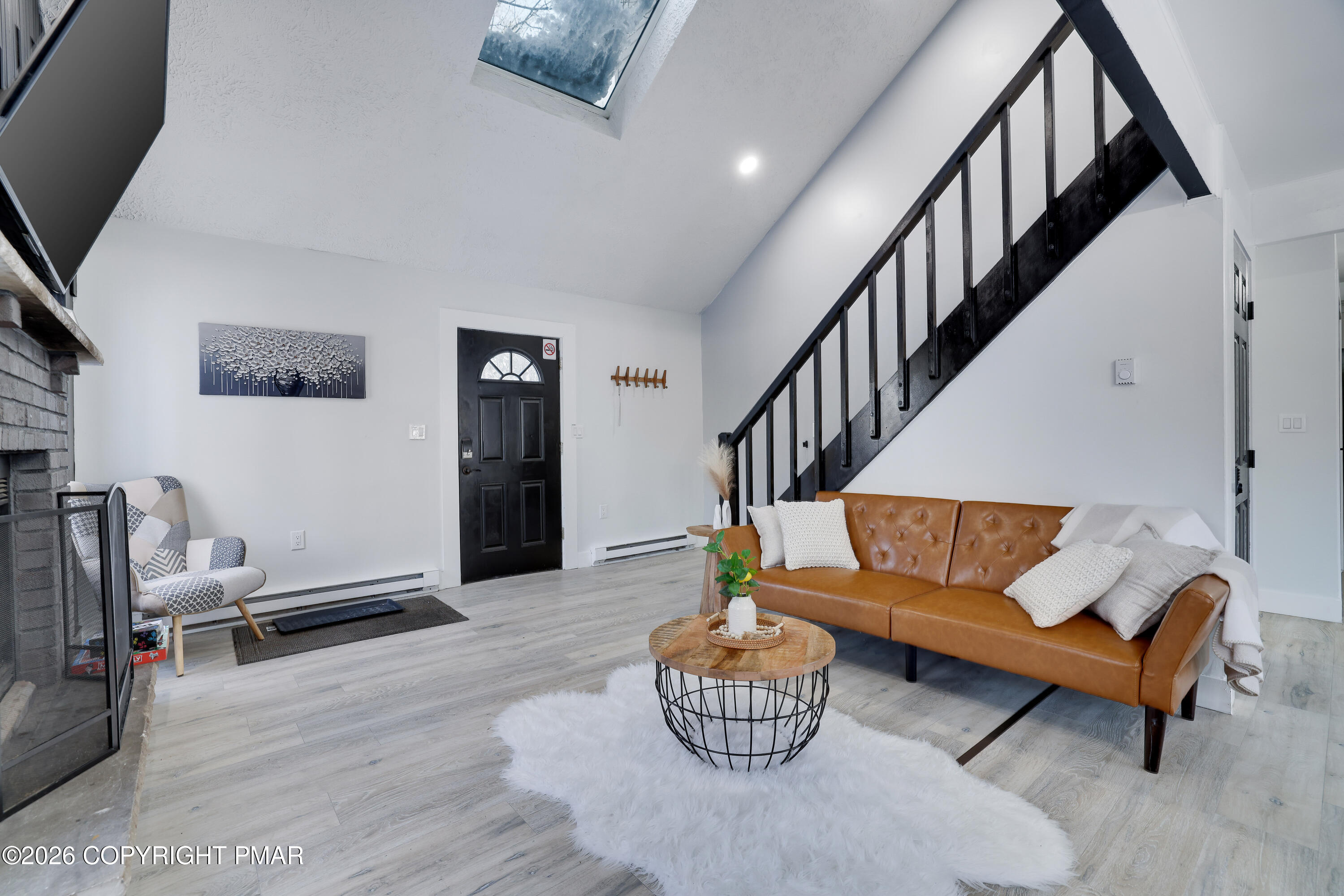 2711 Starlight Terrace Property Photo 5
