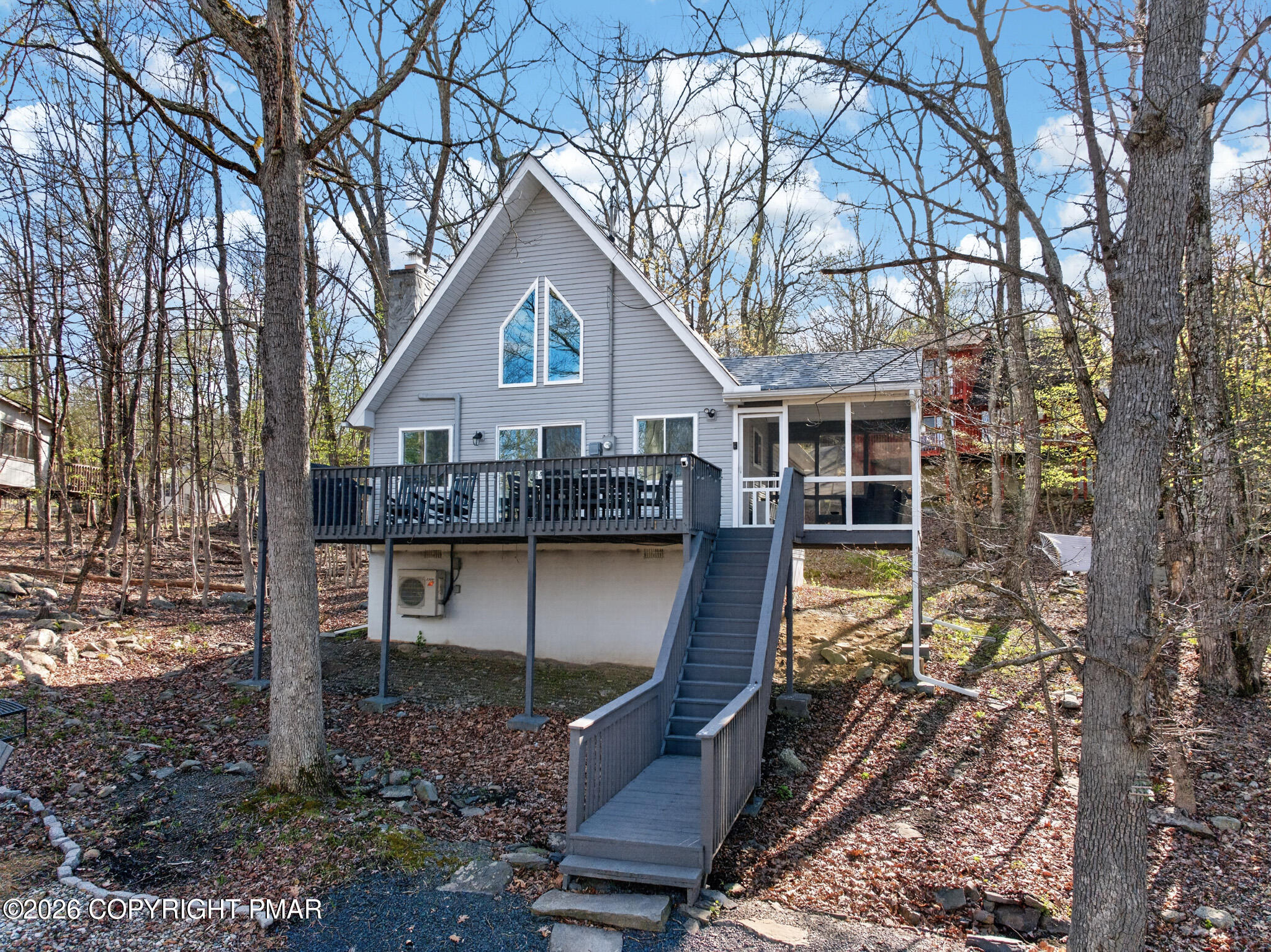 3166 Cherry Ridge Road Property Photo 4