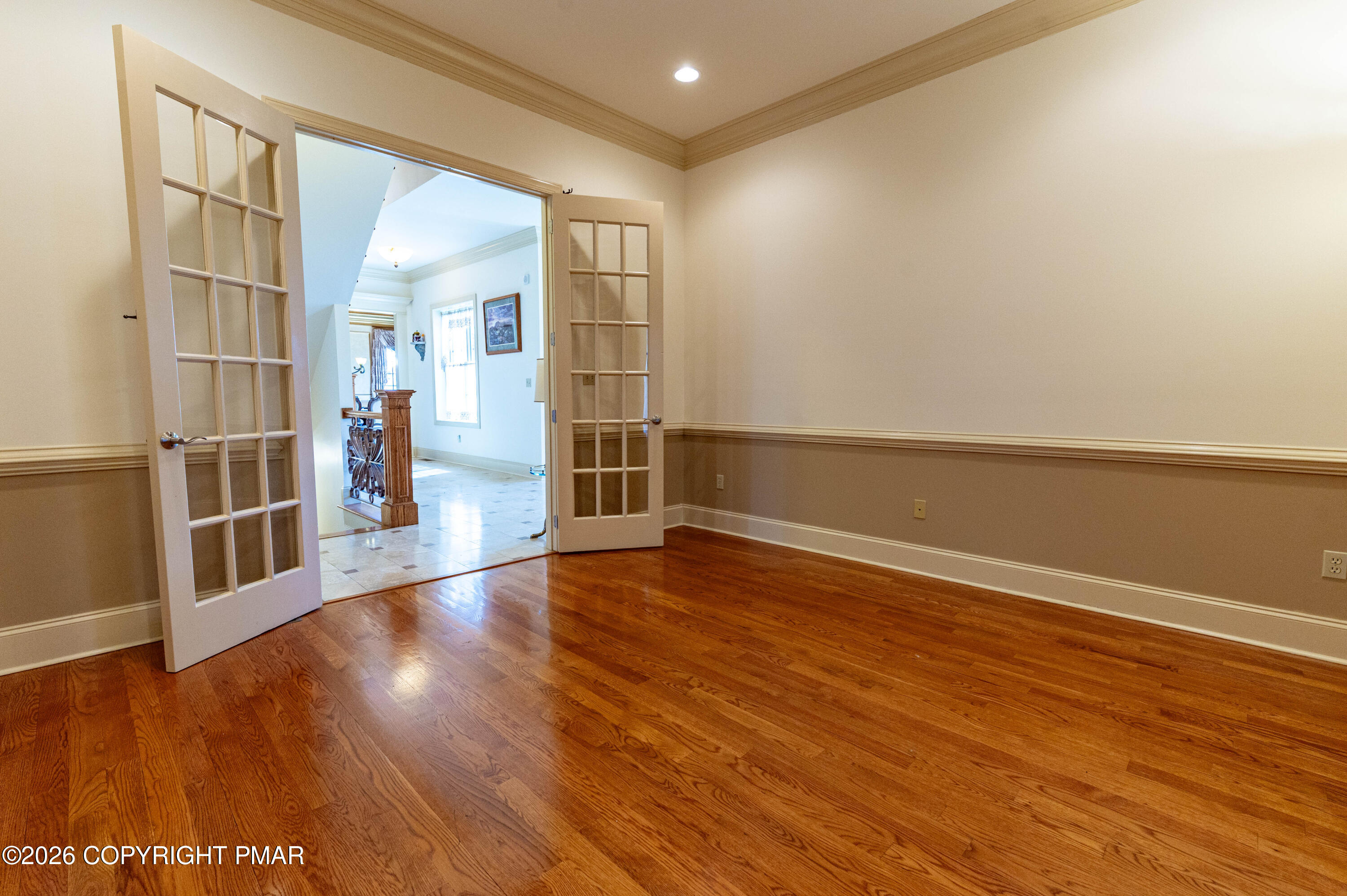 49 Crest Boulevard Property Photo 16