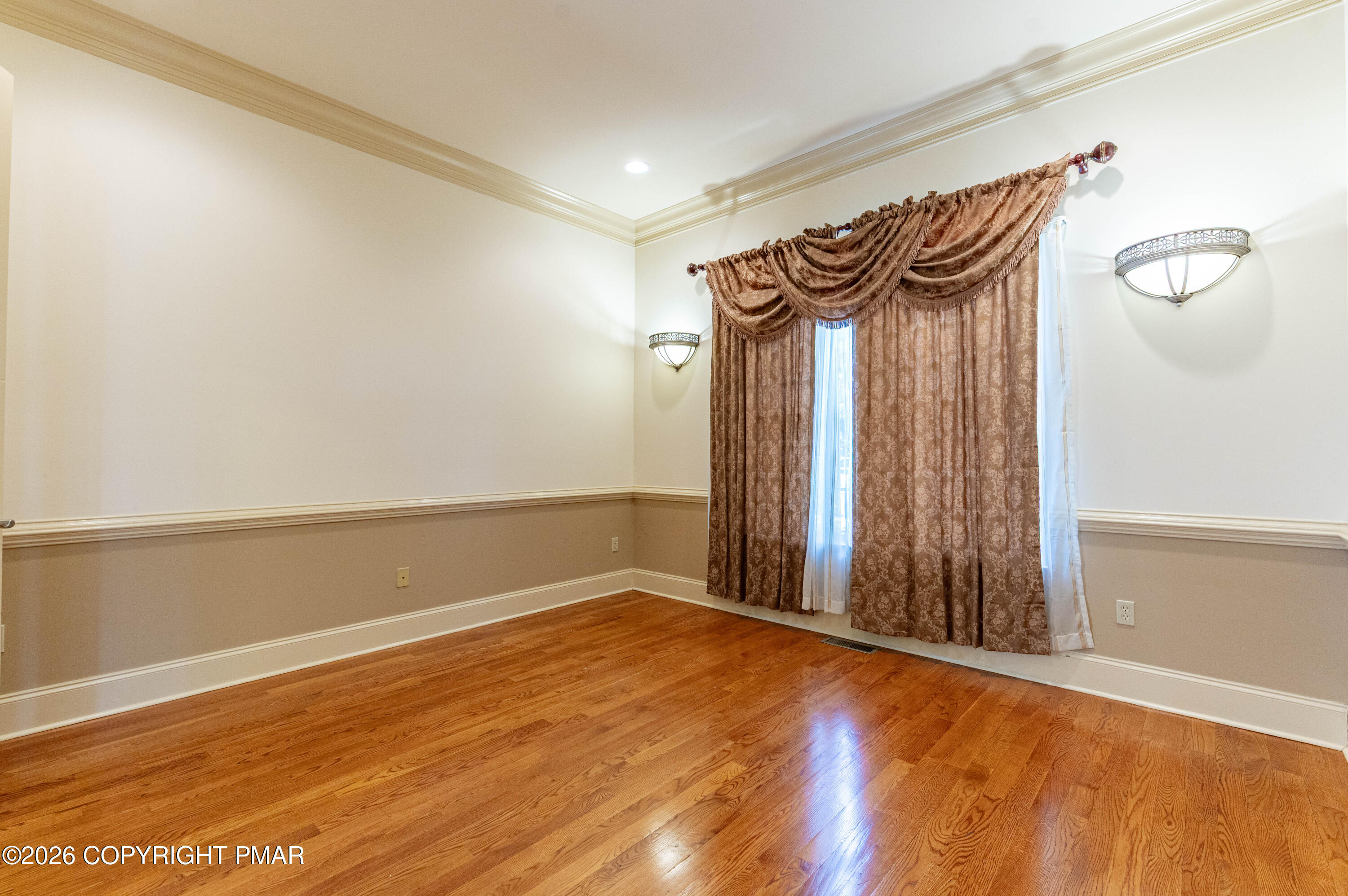 49 Crest Boulevard Property Photo 17