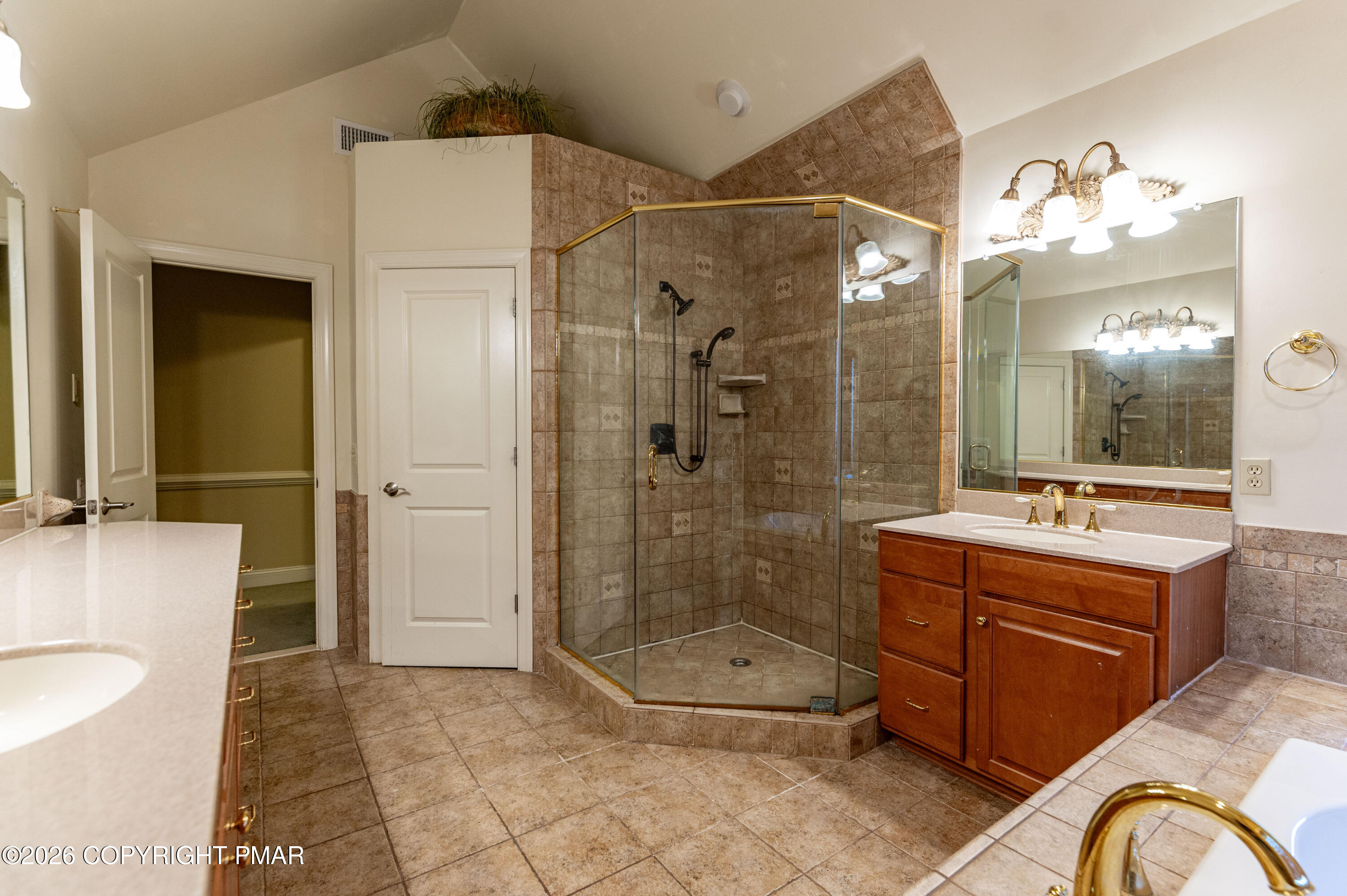 49 Crest Boulevard Property Photo 38