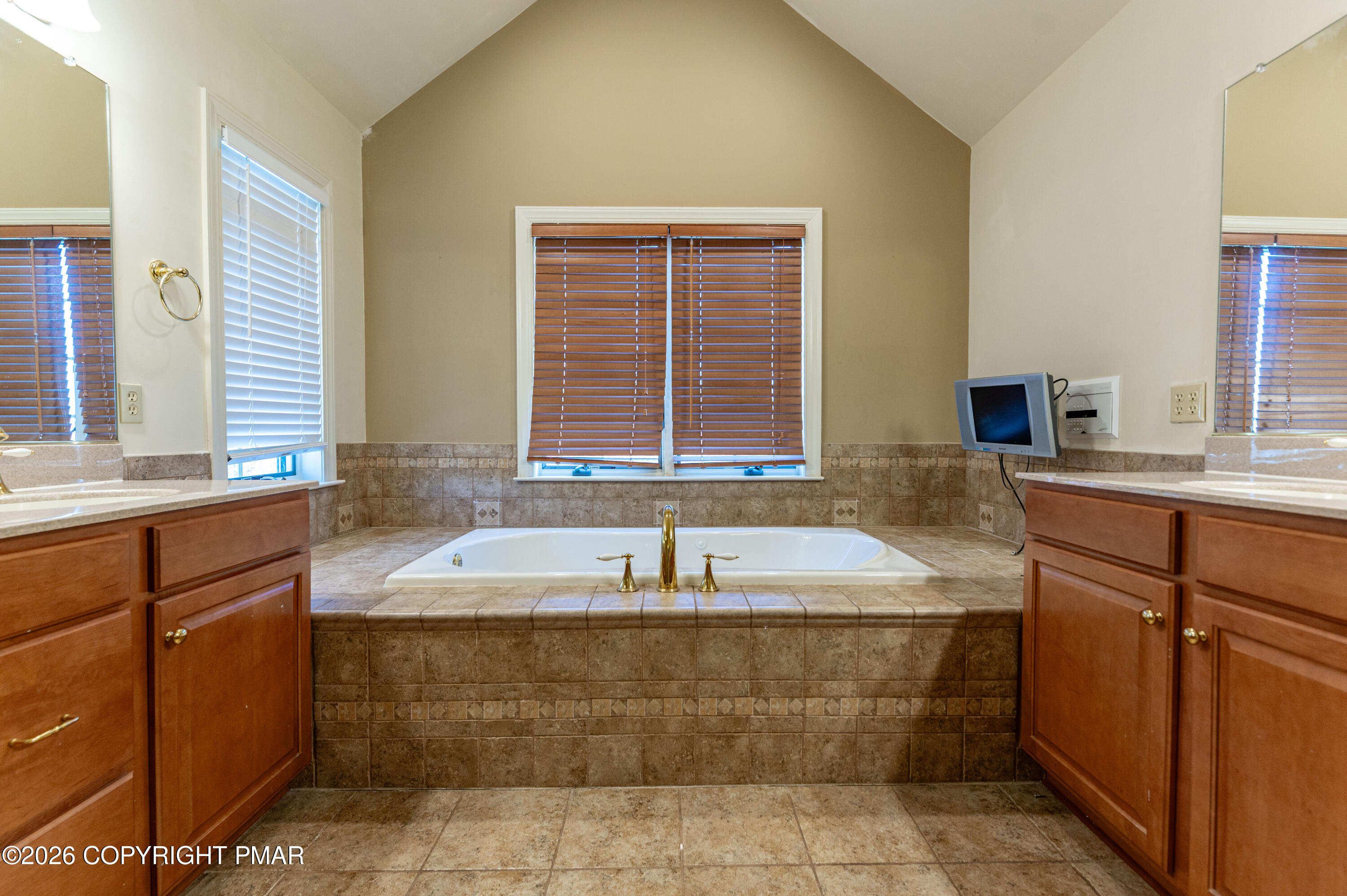 49 Crest Boulevard Property Photo 40