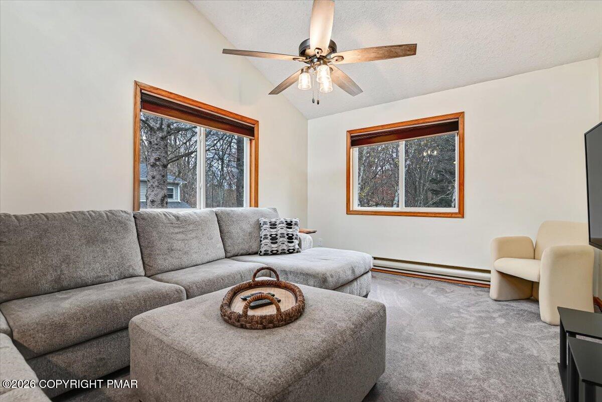 286 Mckuen Way Property Photo 37