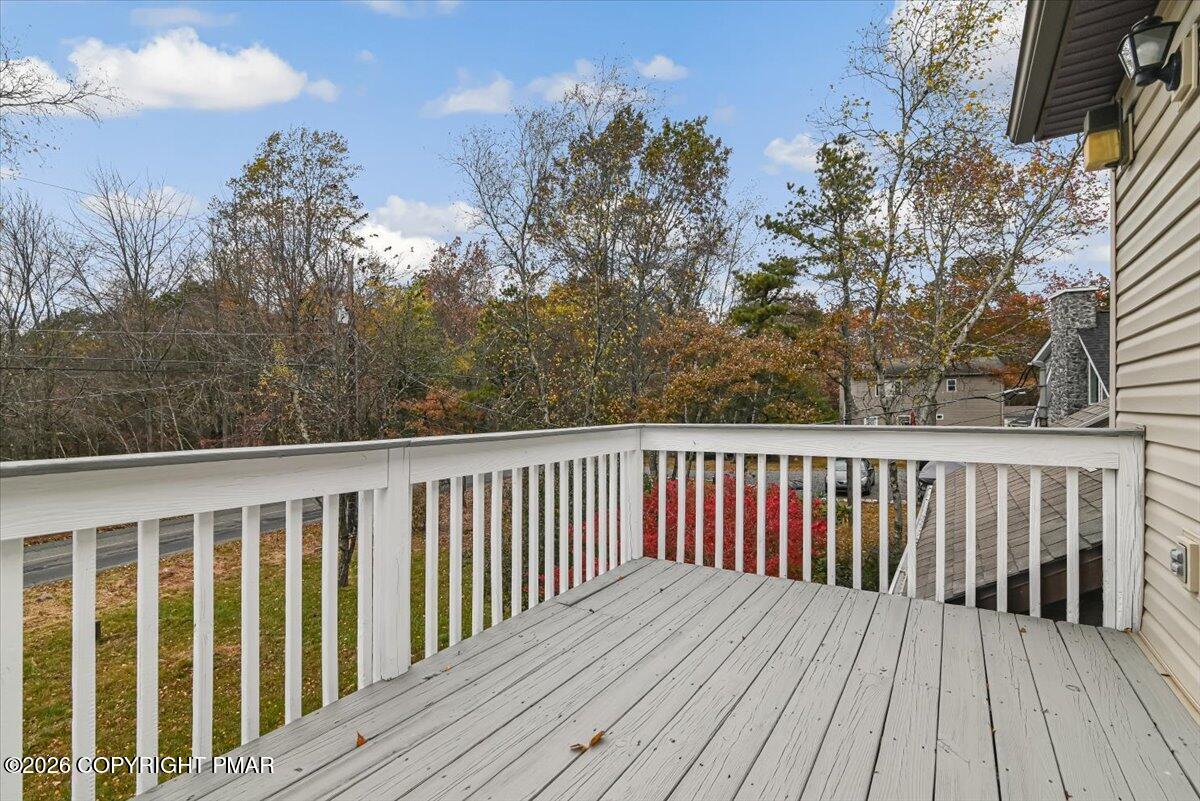286 Mckuen Way Property Photo 47