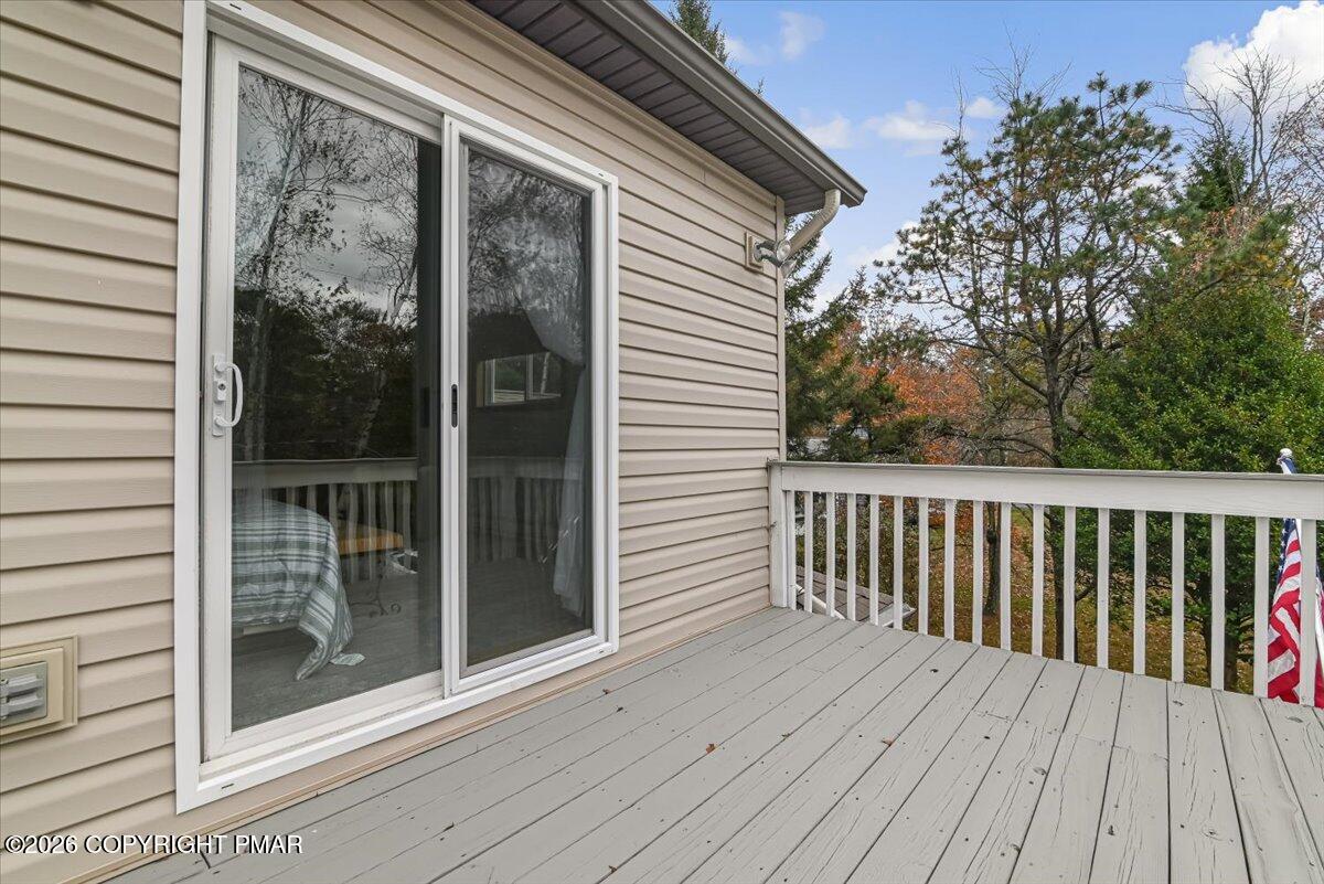 286 Mckuen Way Property Photo 48