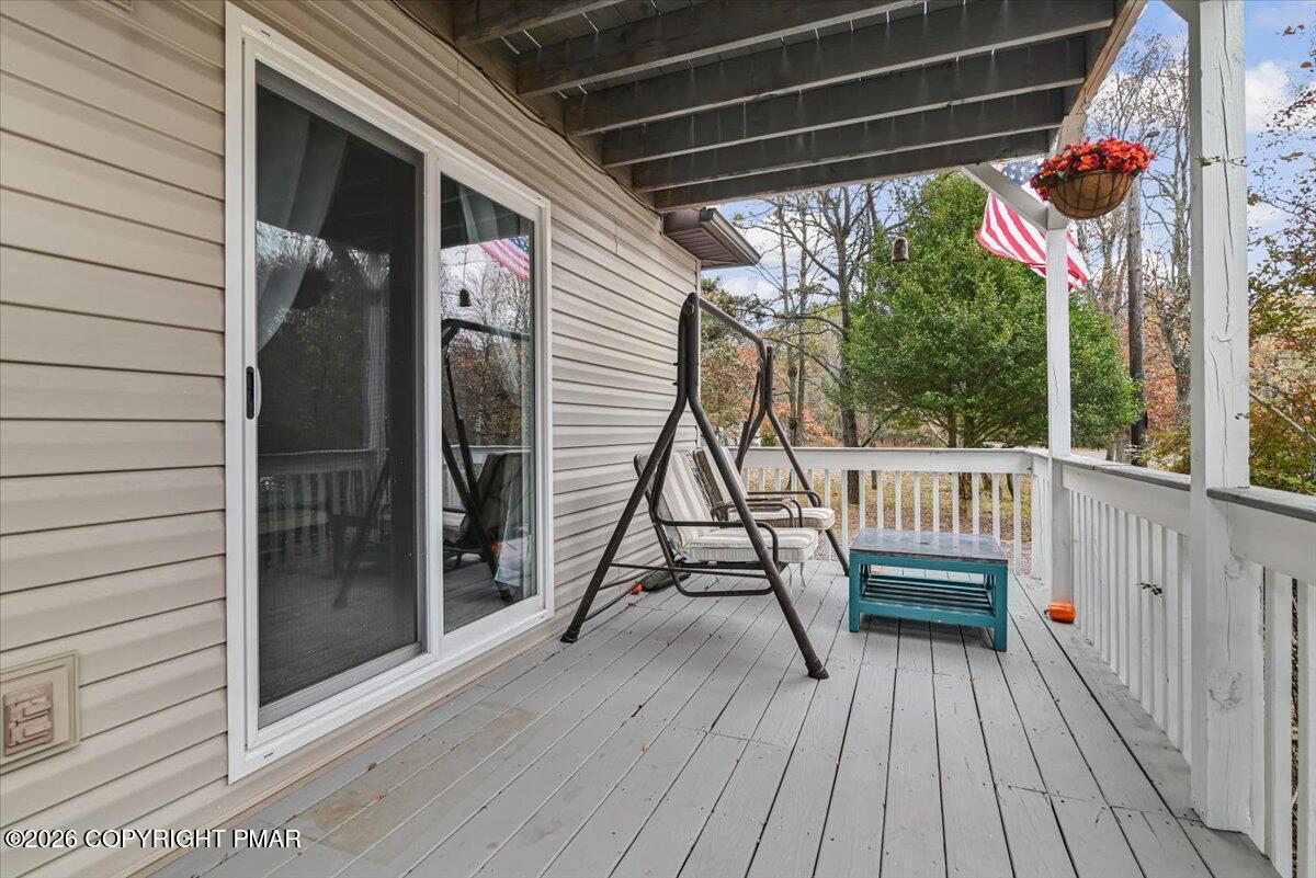 286 Mckuen Way Property Photo 60