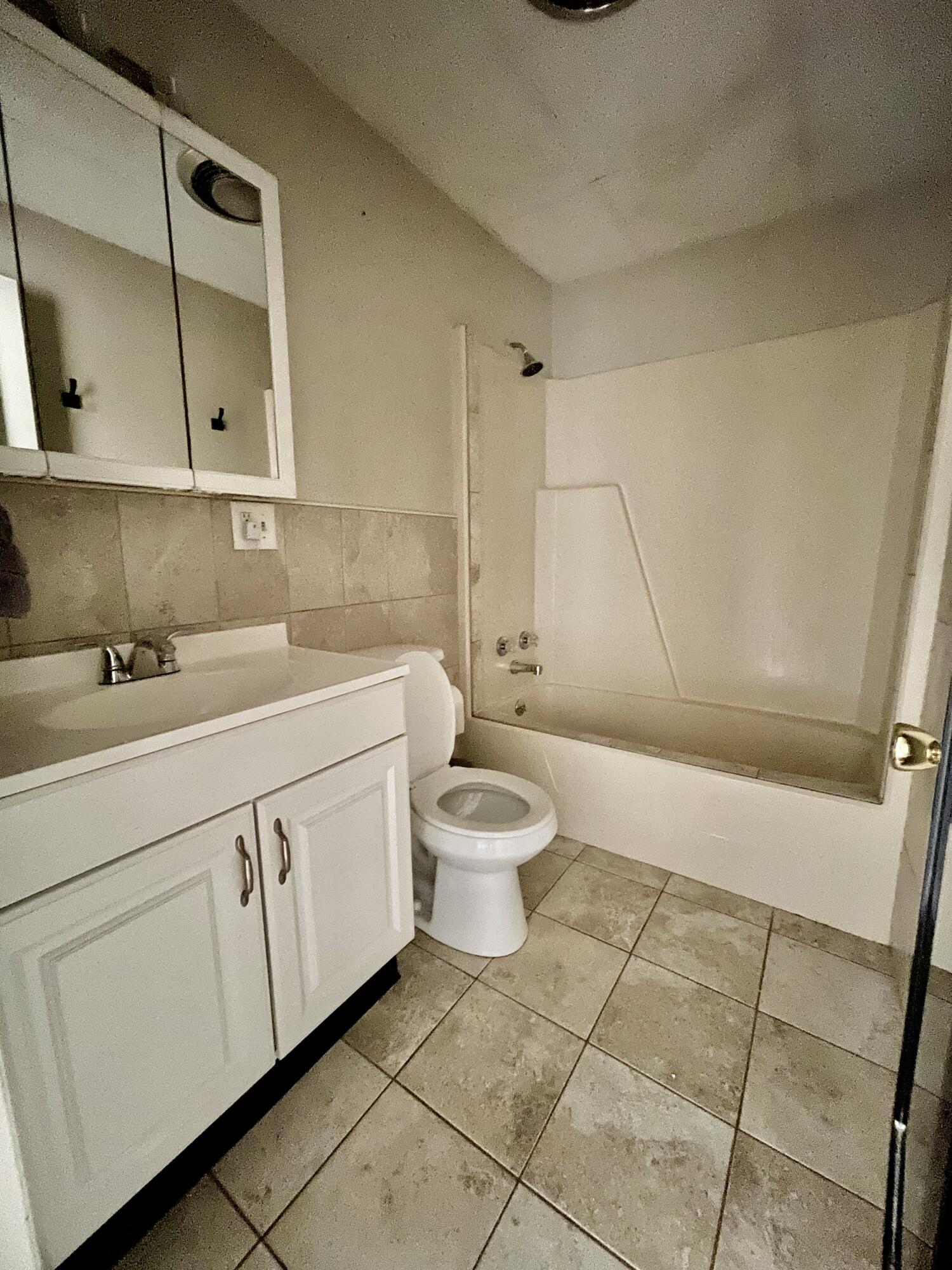 540 Main Street #5 Property Photo 2