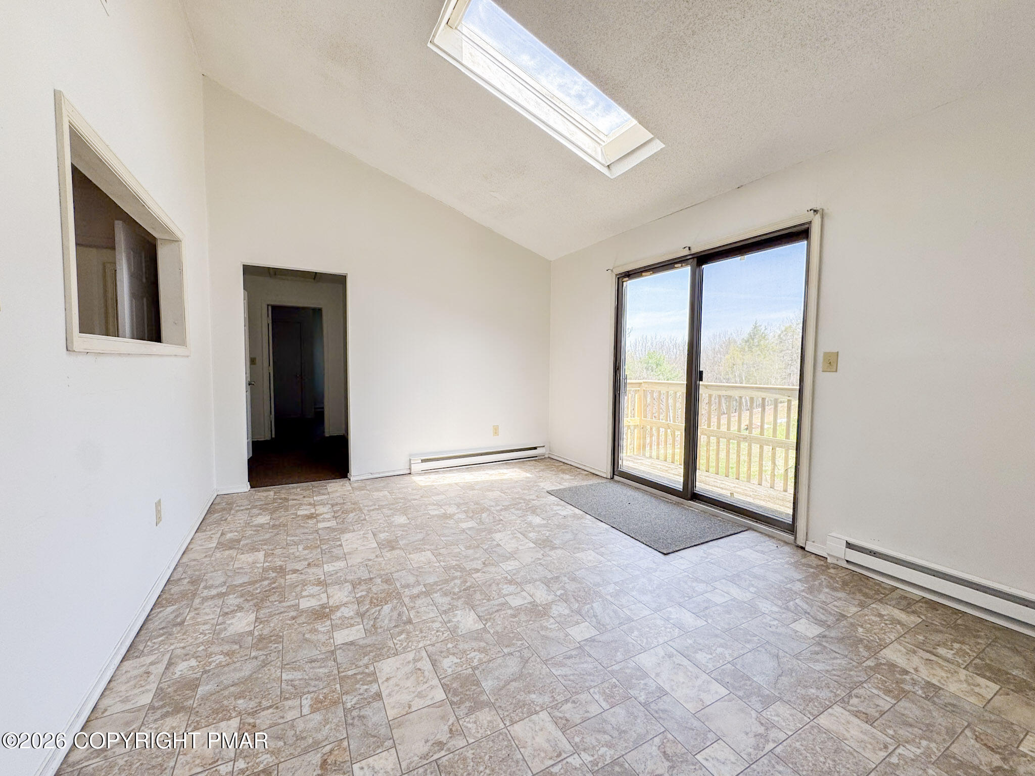 85 James Lane Property Photo 6