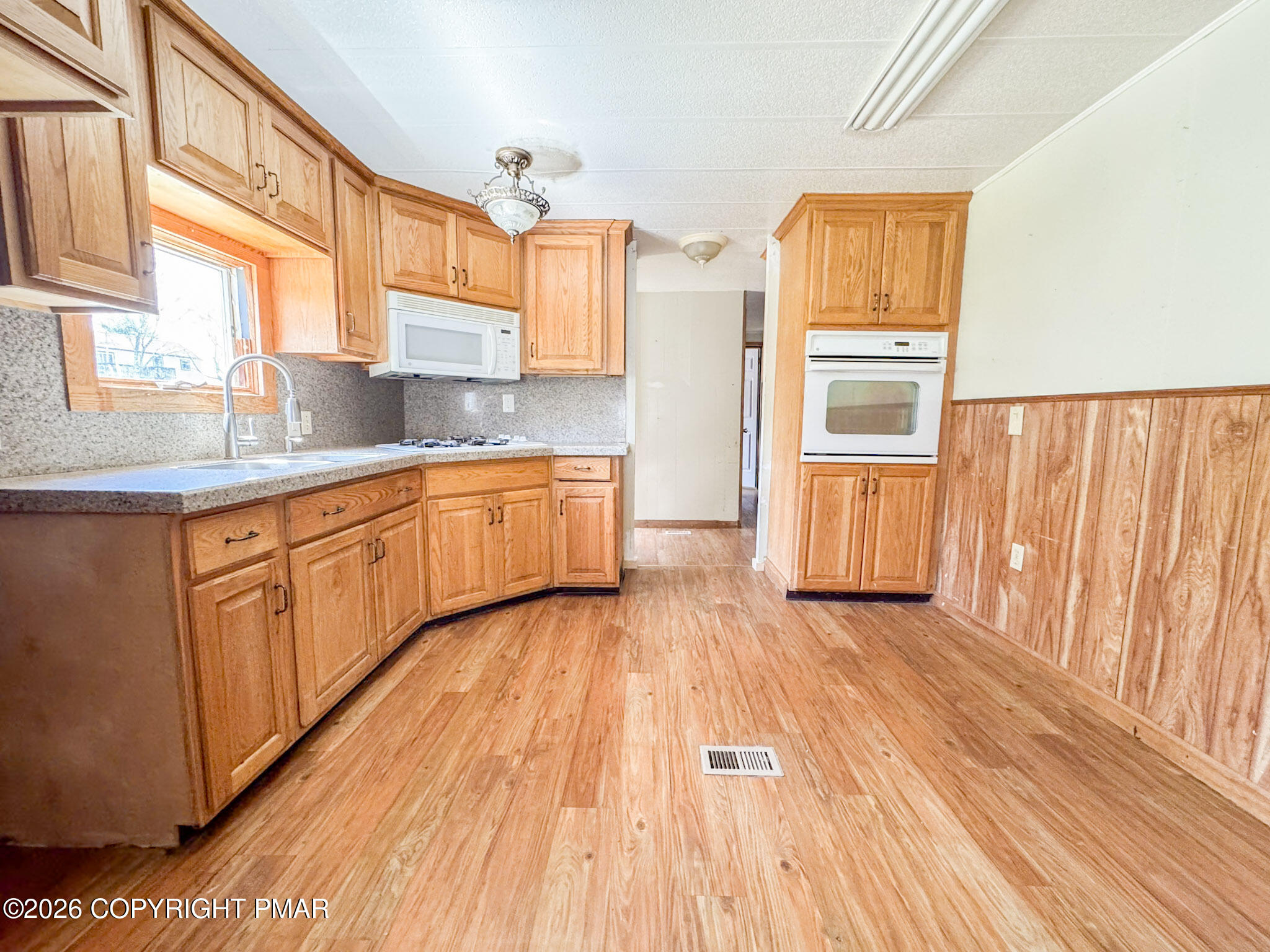 85 James Lane Property Photo 17