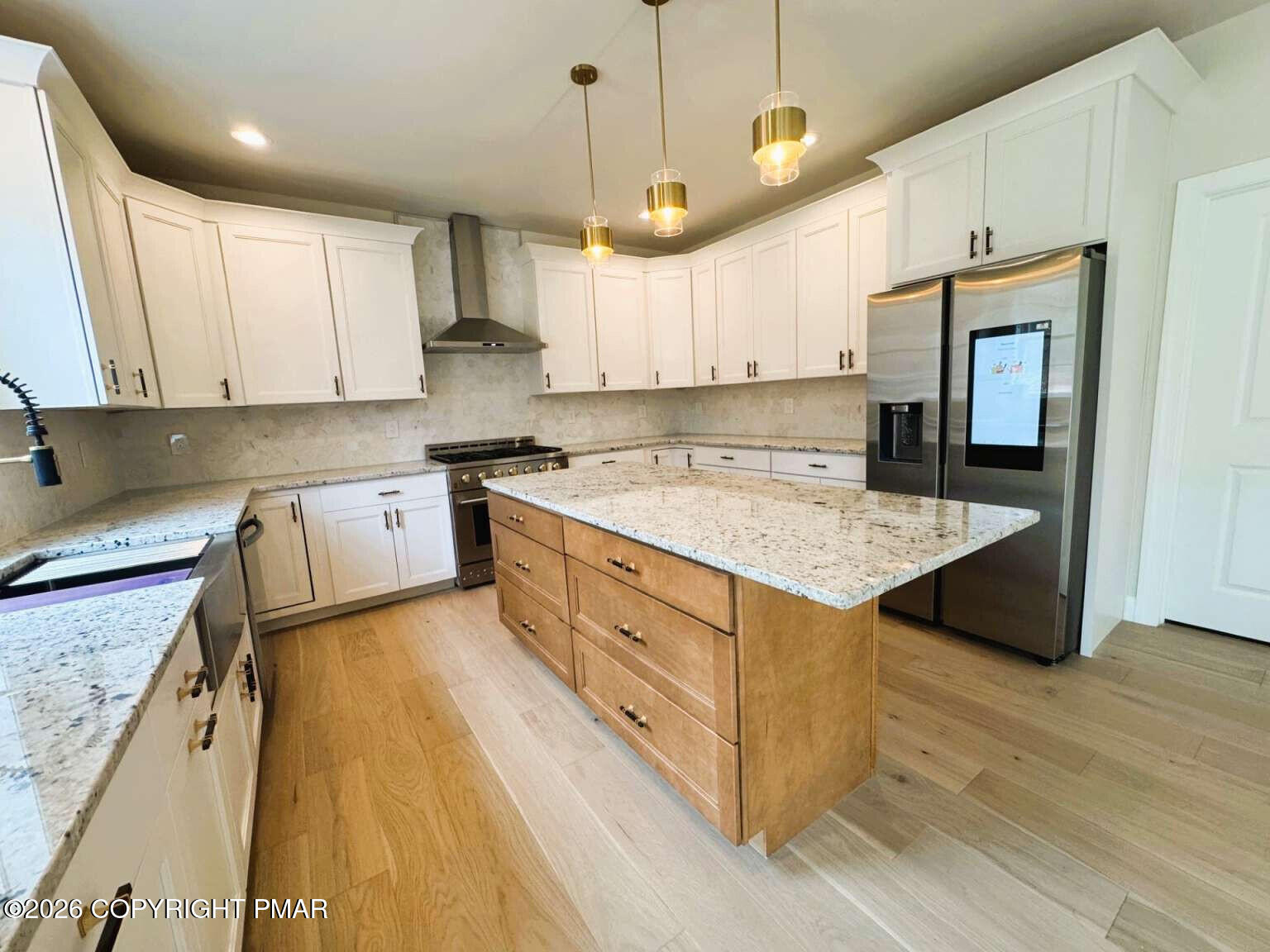 53 Patten Circle Property Photo 6