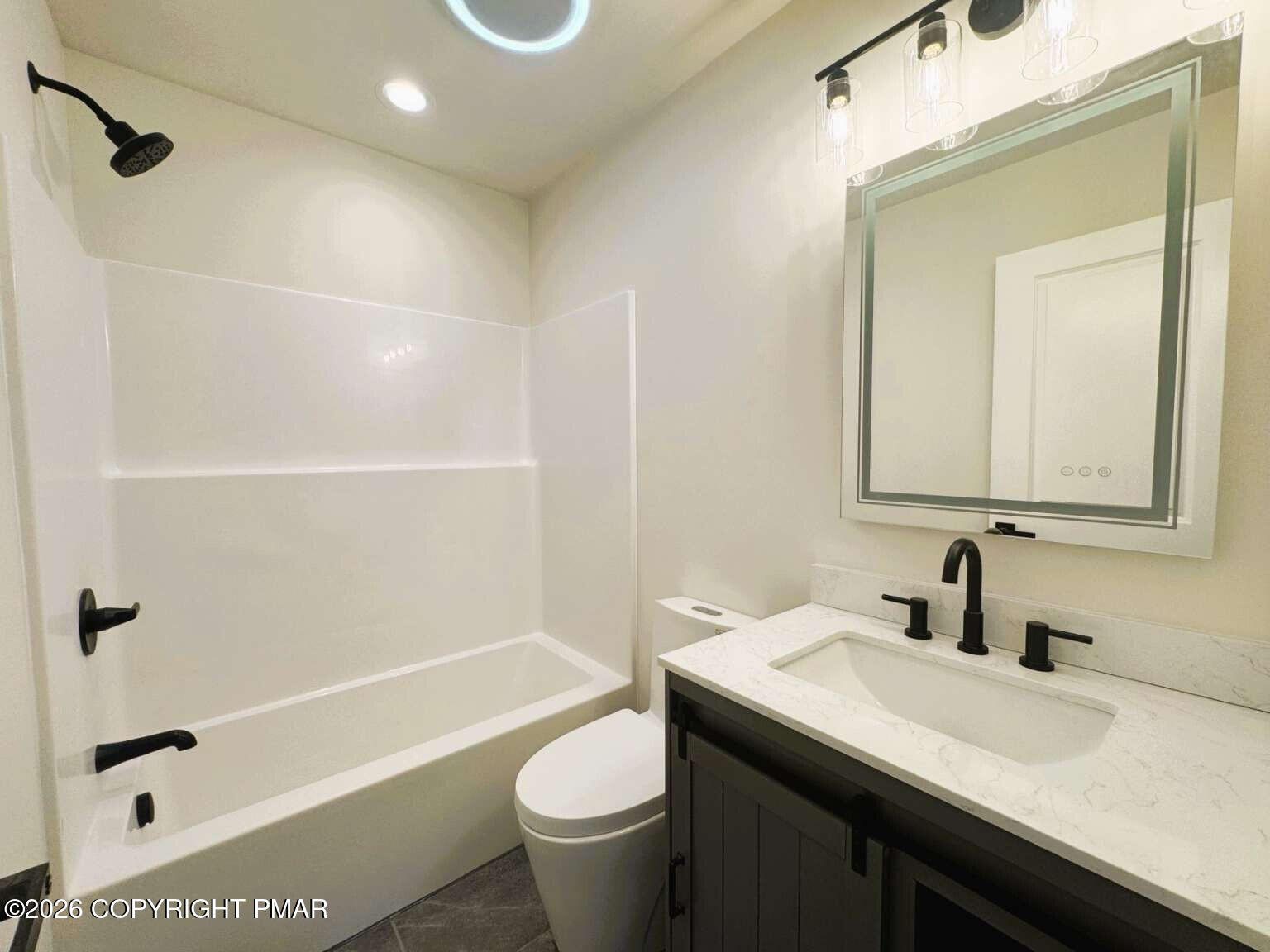 53 Patten Circle Property Photo 12