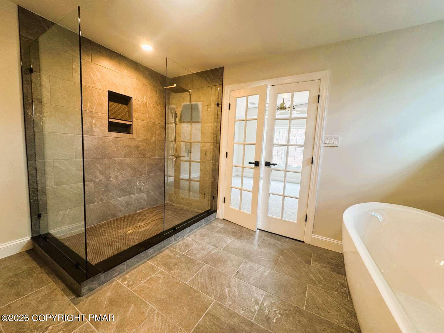 53 Patten Circle Property Photo 14