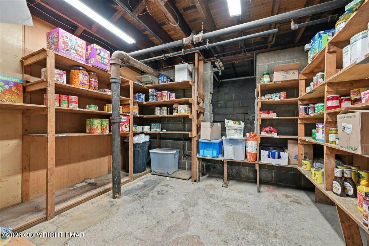 306 W Main Street Property Photo 22