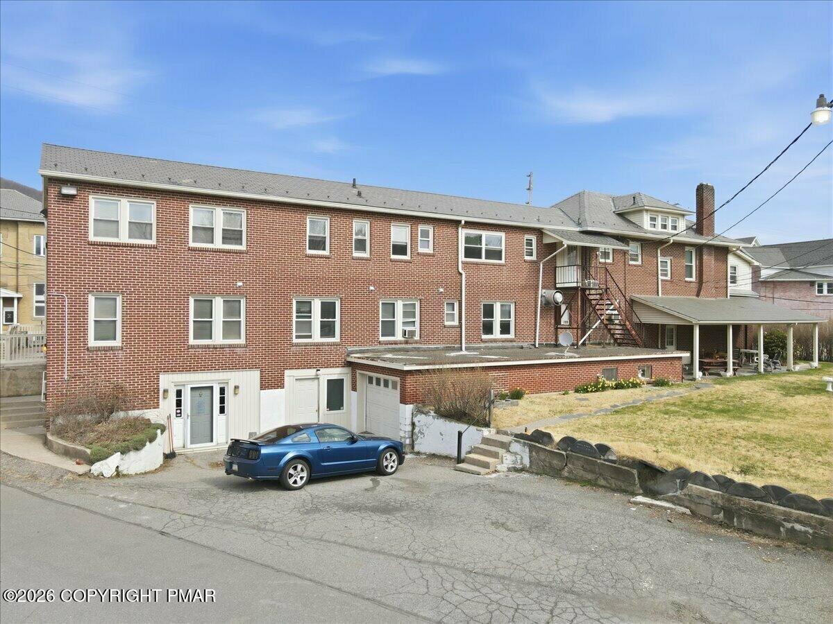 306 W Main Street Property Photo 26