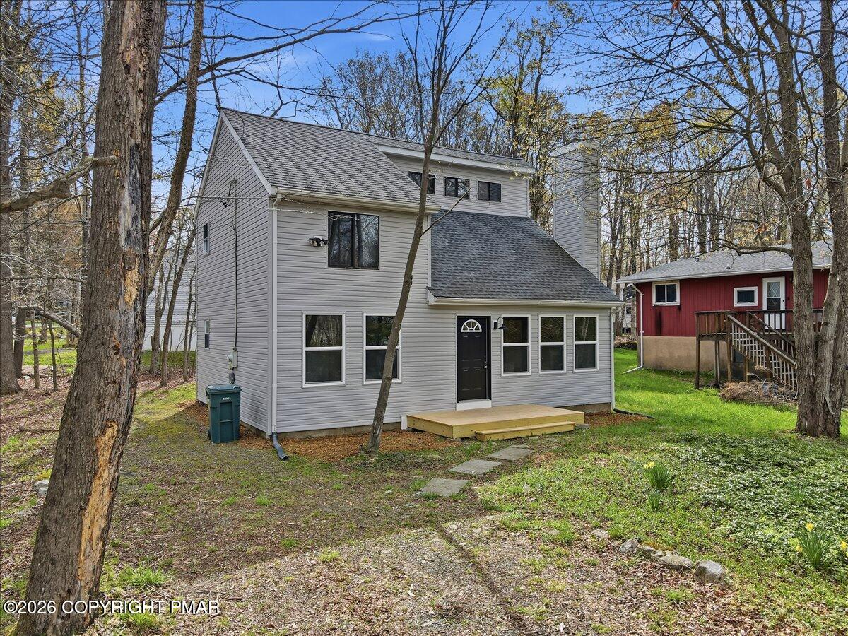 4554 Briarcliff Terrace Property Photo 3